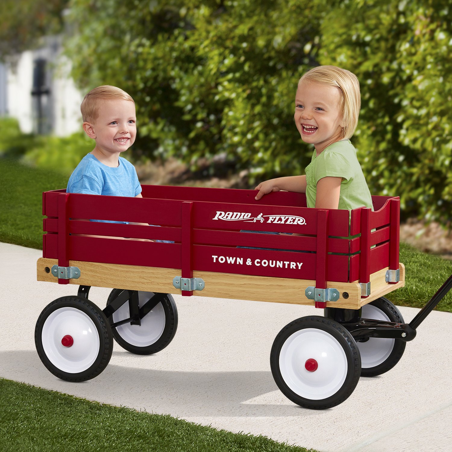 Radio Flyer Town Country Wagon