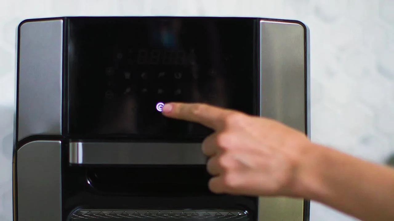 West Bend AFWB12BK13 XL Air Fryer Oven 10 Quick Menu Presets - Bake, Roast, Rotisserie, Dehydrate, Re-Heat Dishwasher Safe Accessories Included, 12.6-Quart, Black