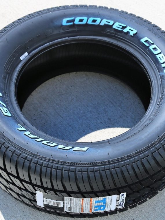 2024 Tire Cooper Cobra Radial G/T 225/70R15 100T (RWL) A/S All Season