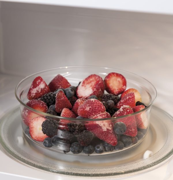 1.4 Cubic Foot Capacity Countertop Microwave Oven, White, JES1460DSWW