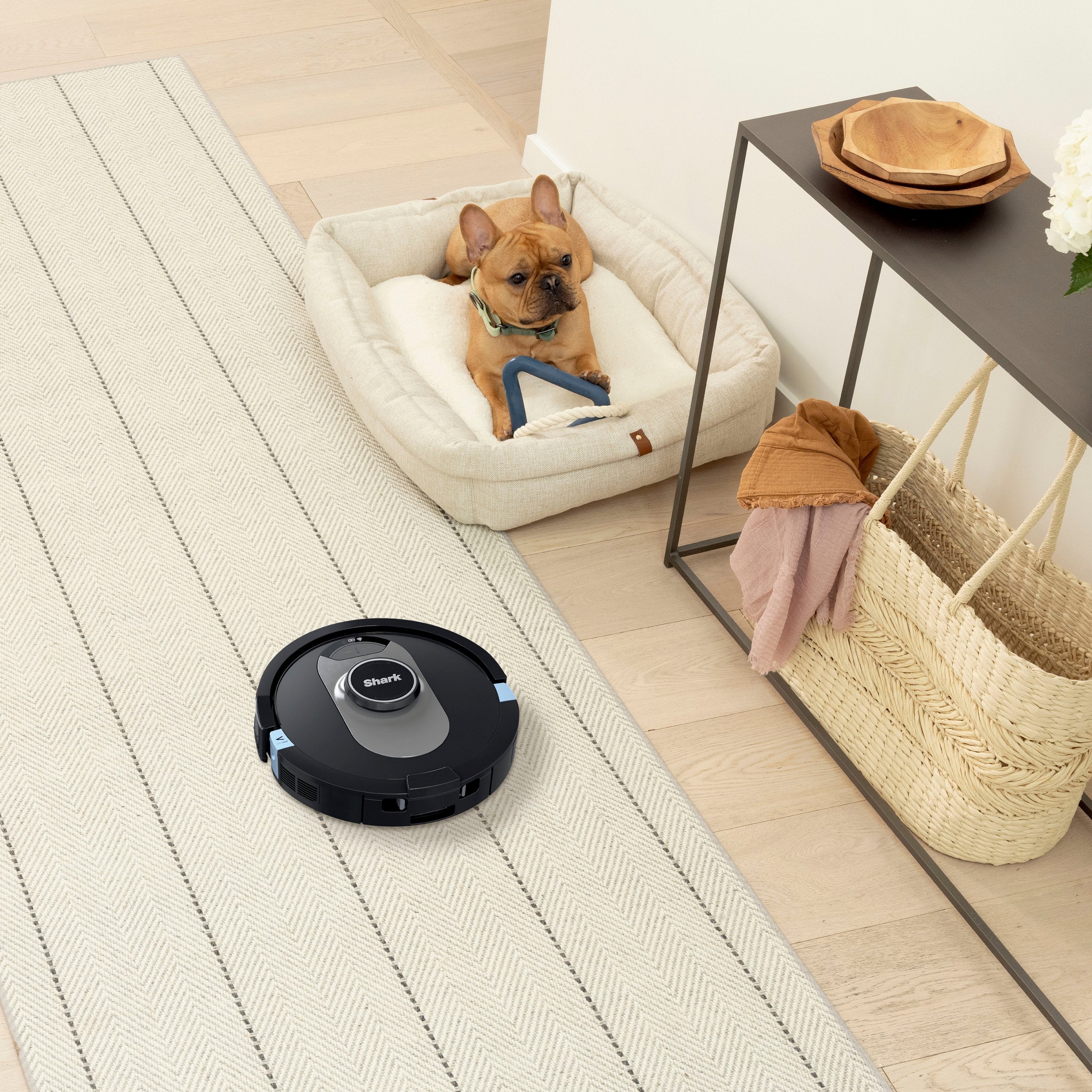 Shark – AI Ultra Robot Vacuum with Matrix Clean, Home Mapping, HEPA Bagless Self Empty Base, WiFI Connected – Black