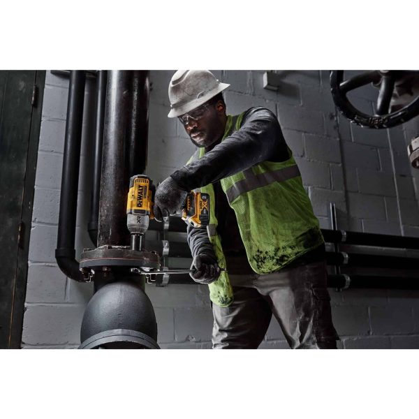 20V MAX Cordless Impact Wrench Kit, 1/2  Hog Ring With 4-Mode Speed (DCF900P1)