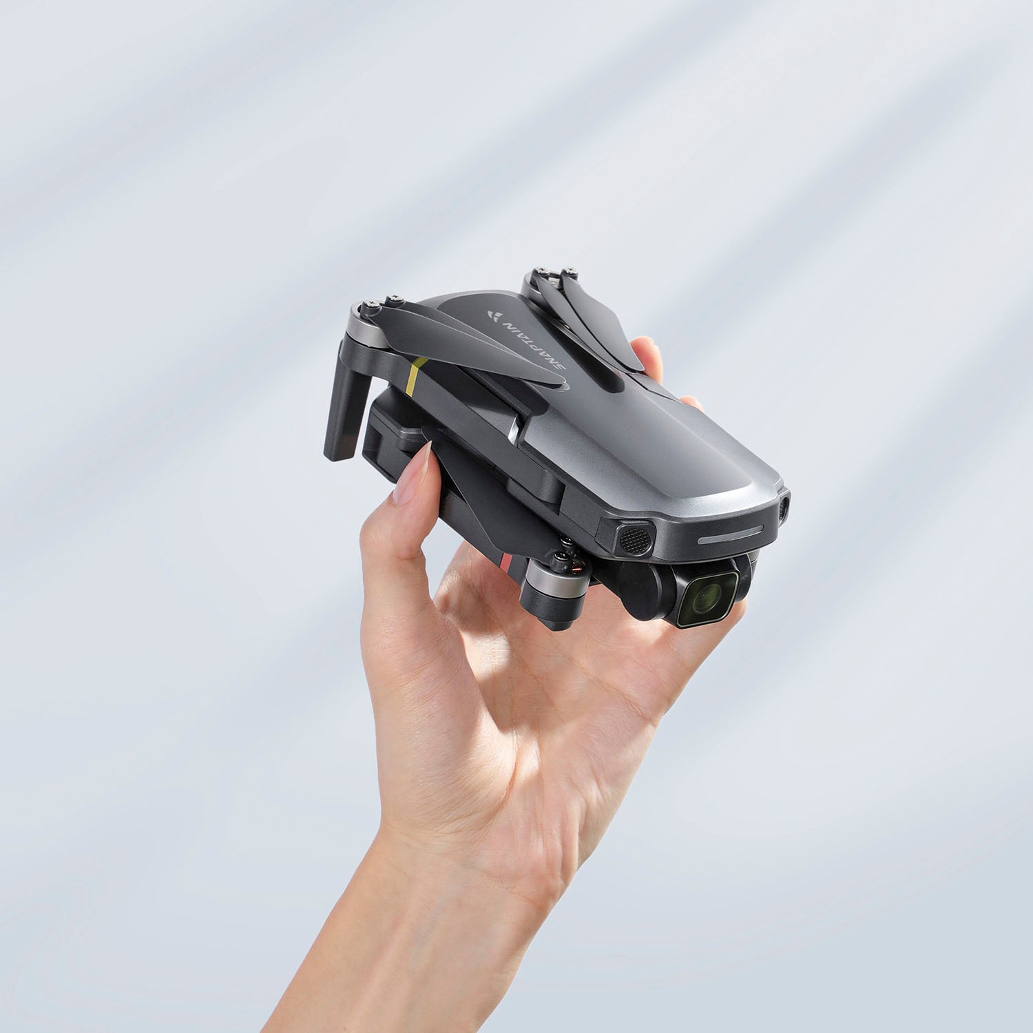 Snaptain - P30 4K Drone with Camera GPS and Remote Controller - Grey