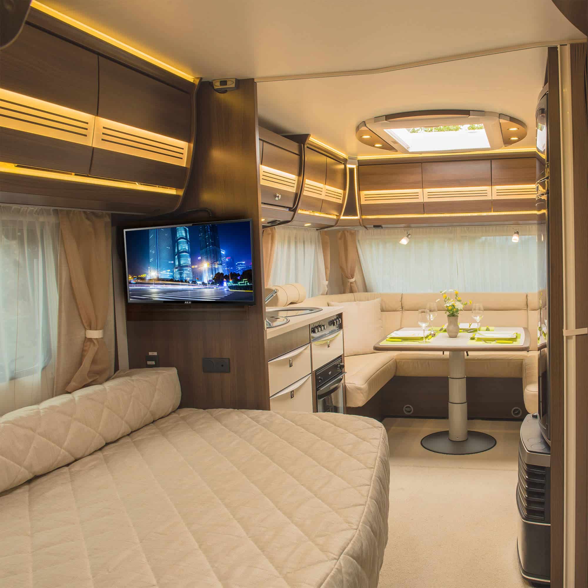 12V Akai 24Inch HD LED Smart TV