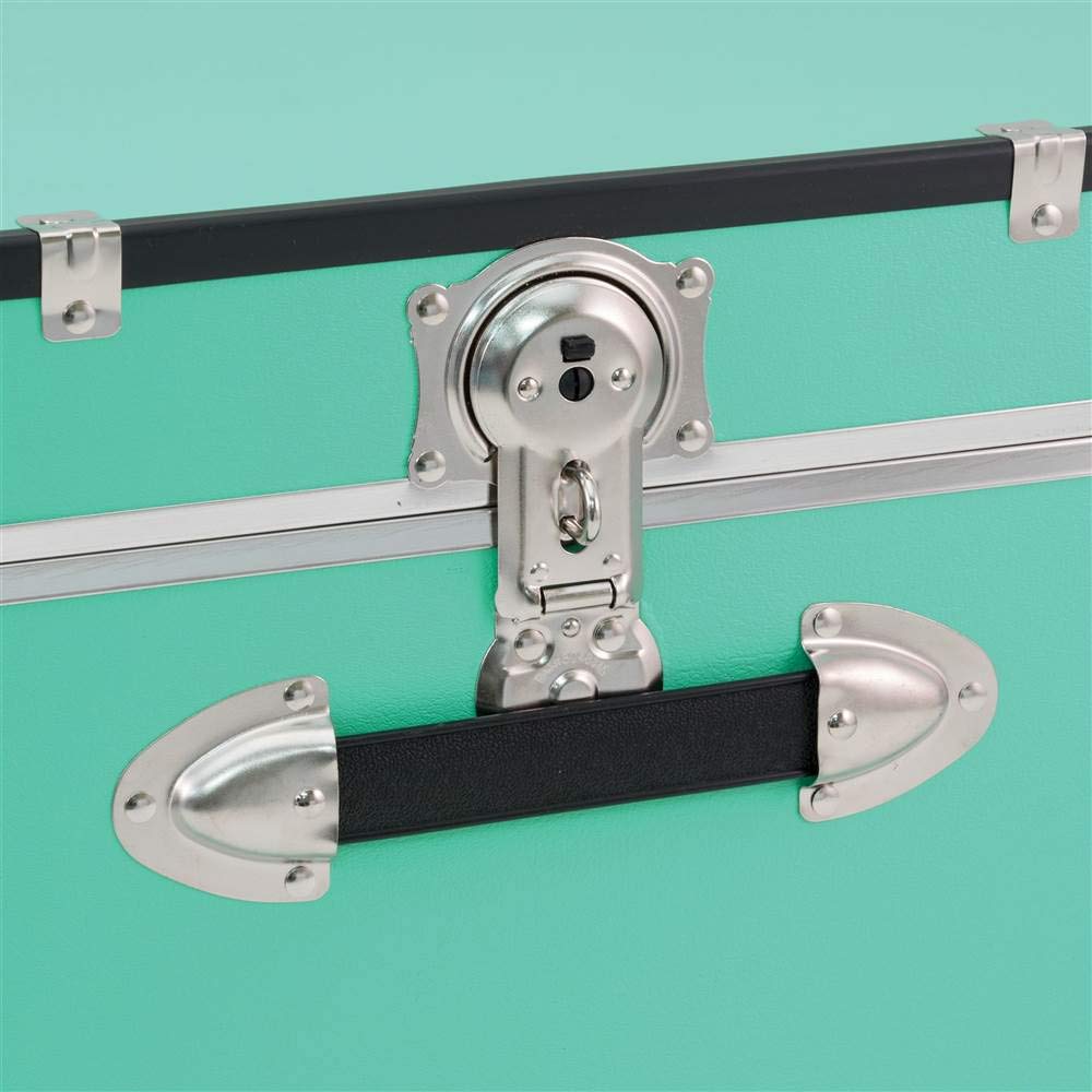 Seward Trunks Trunk Wheels Lock