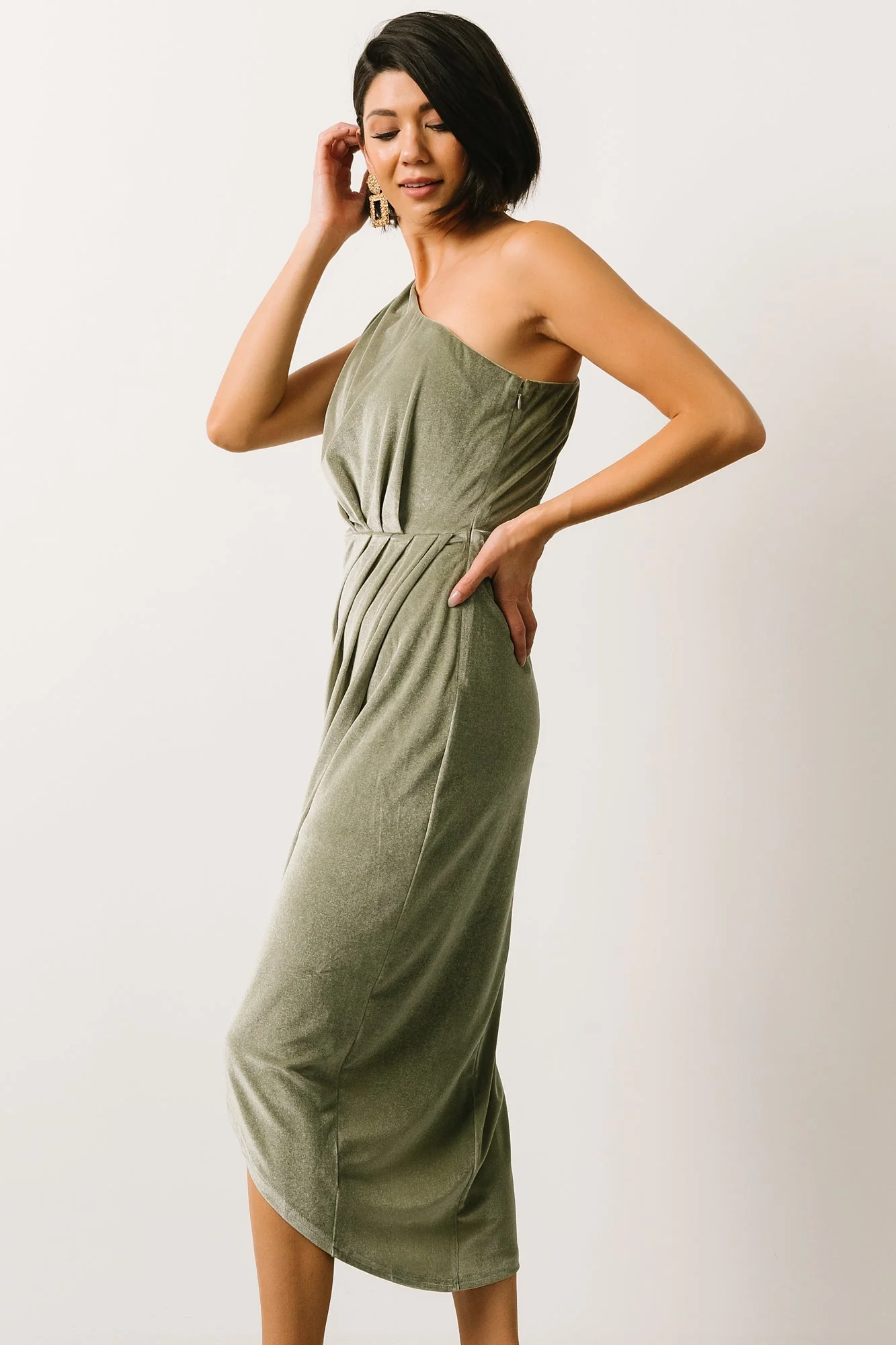 Kourtney Velvet One Shoulder Midi Dress | Sage