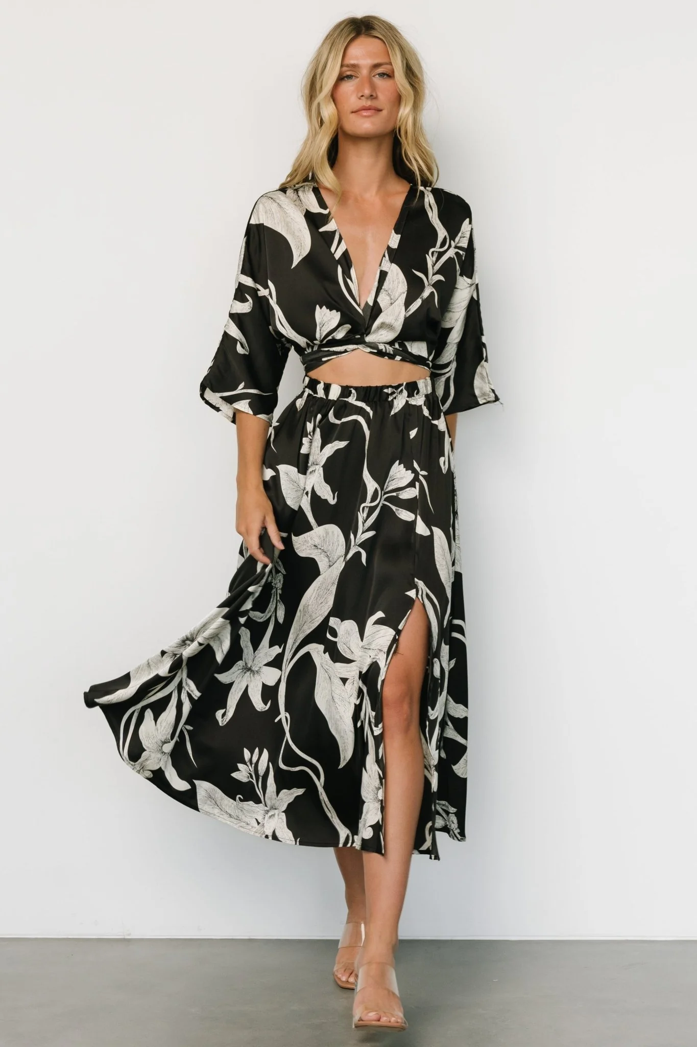 Avryll Front Tie Dress | Black