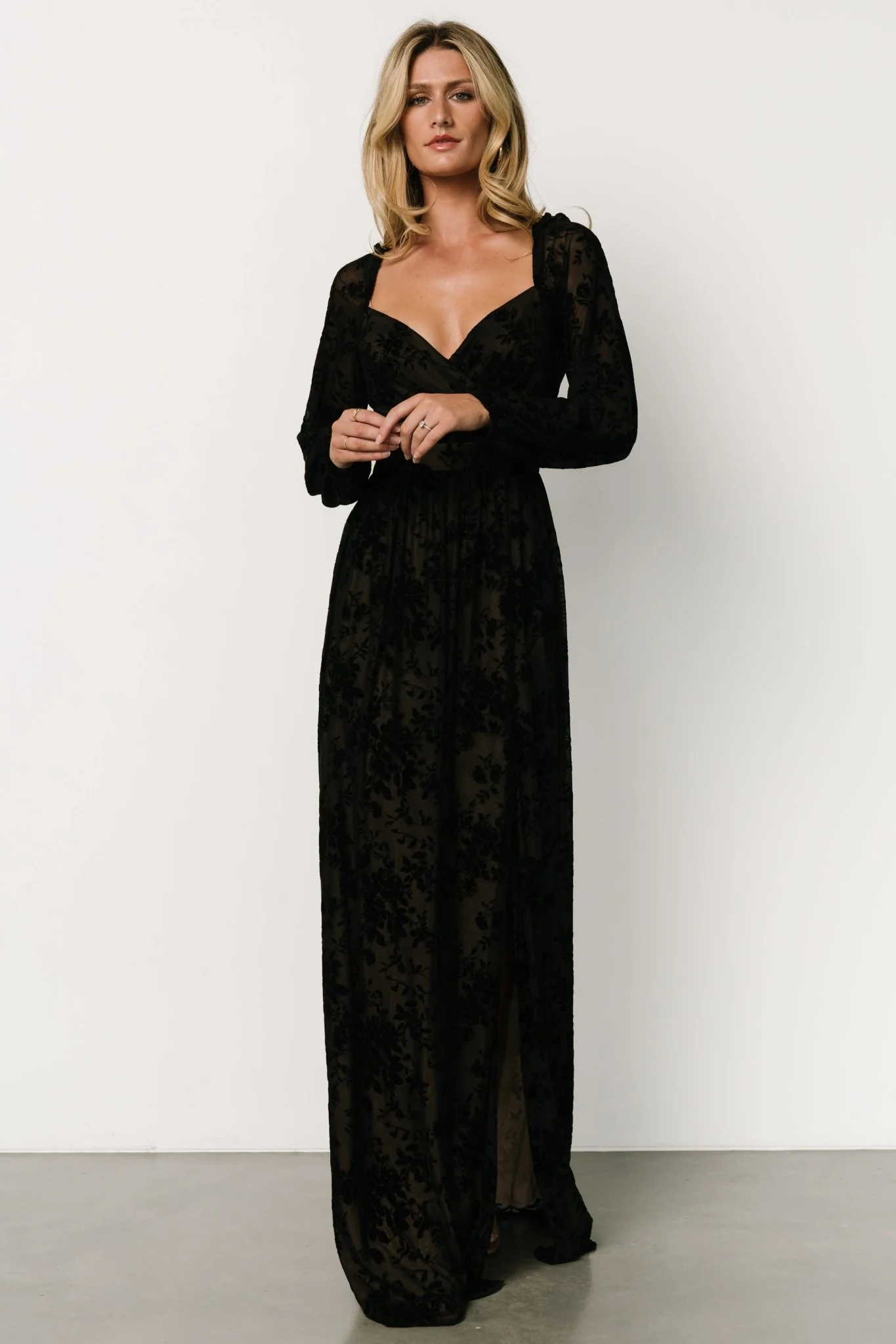 Mable Velvet Maxi Dress | Black