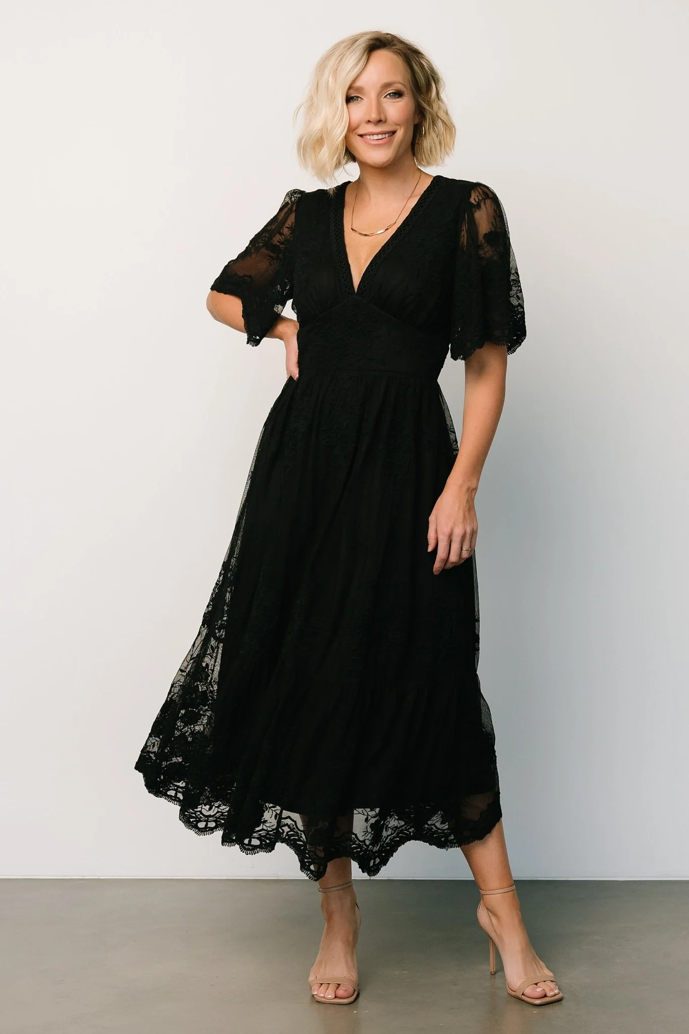 Clarisa Lace Midi Dress | Black