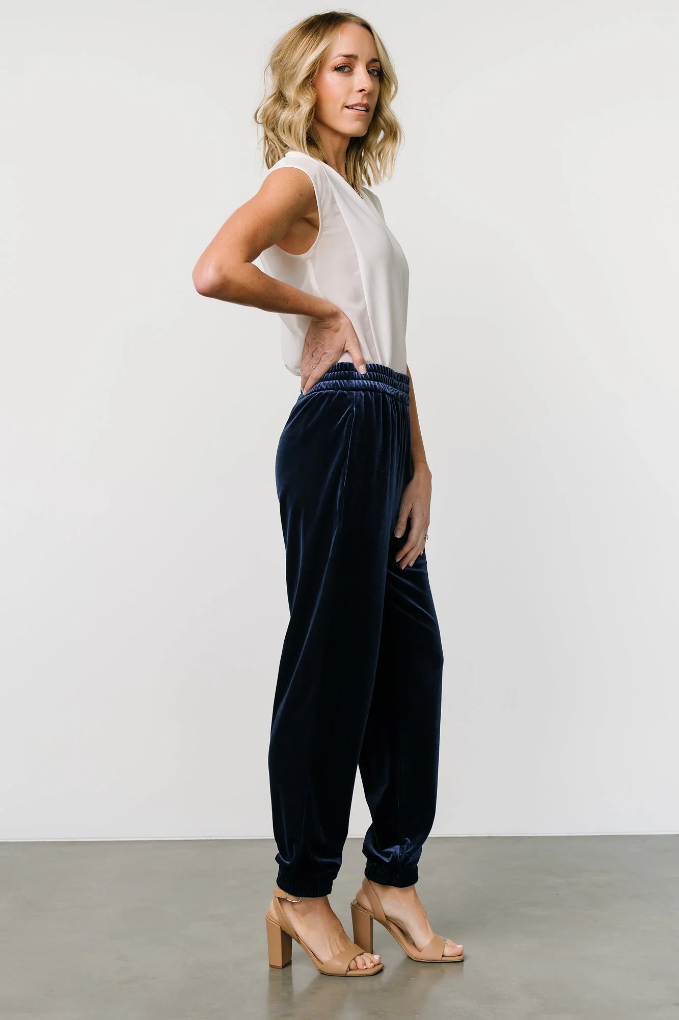 Archie Velvet Jogger Pants | Peacock