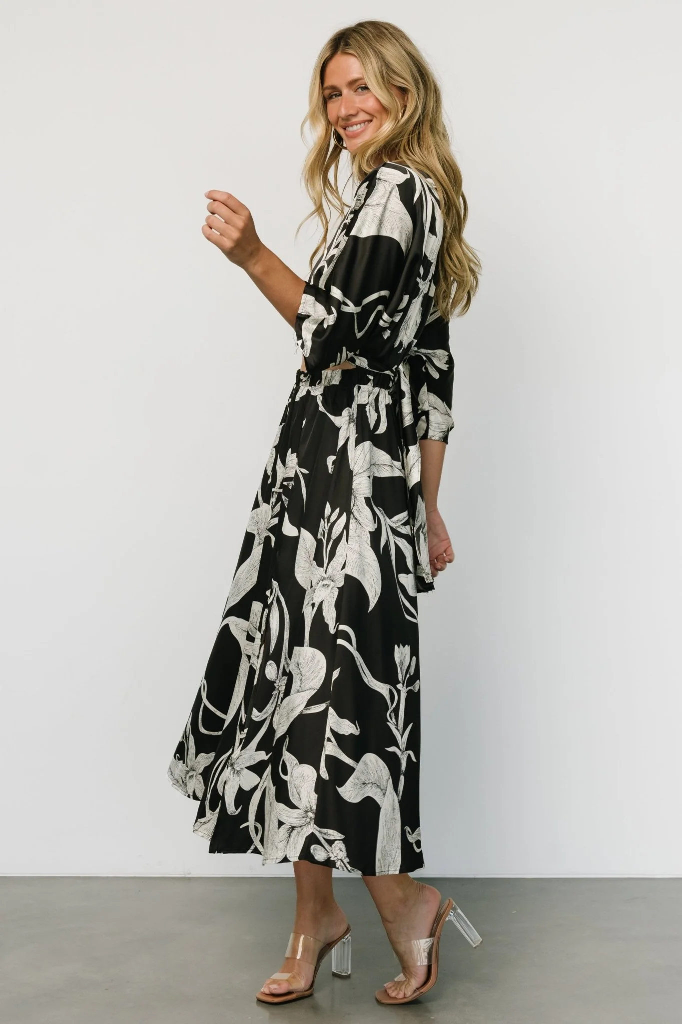 Avryll Front Tie Dress | Black