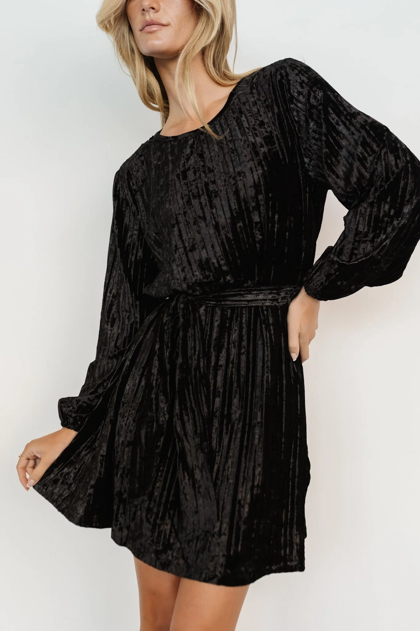 Anastasia Velvet Short Dress | Black