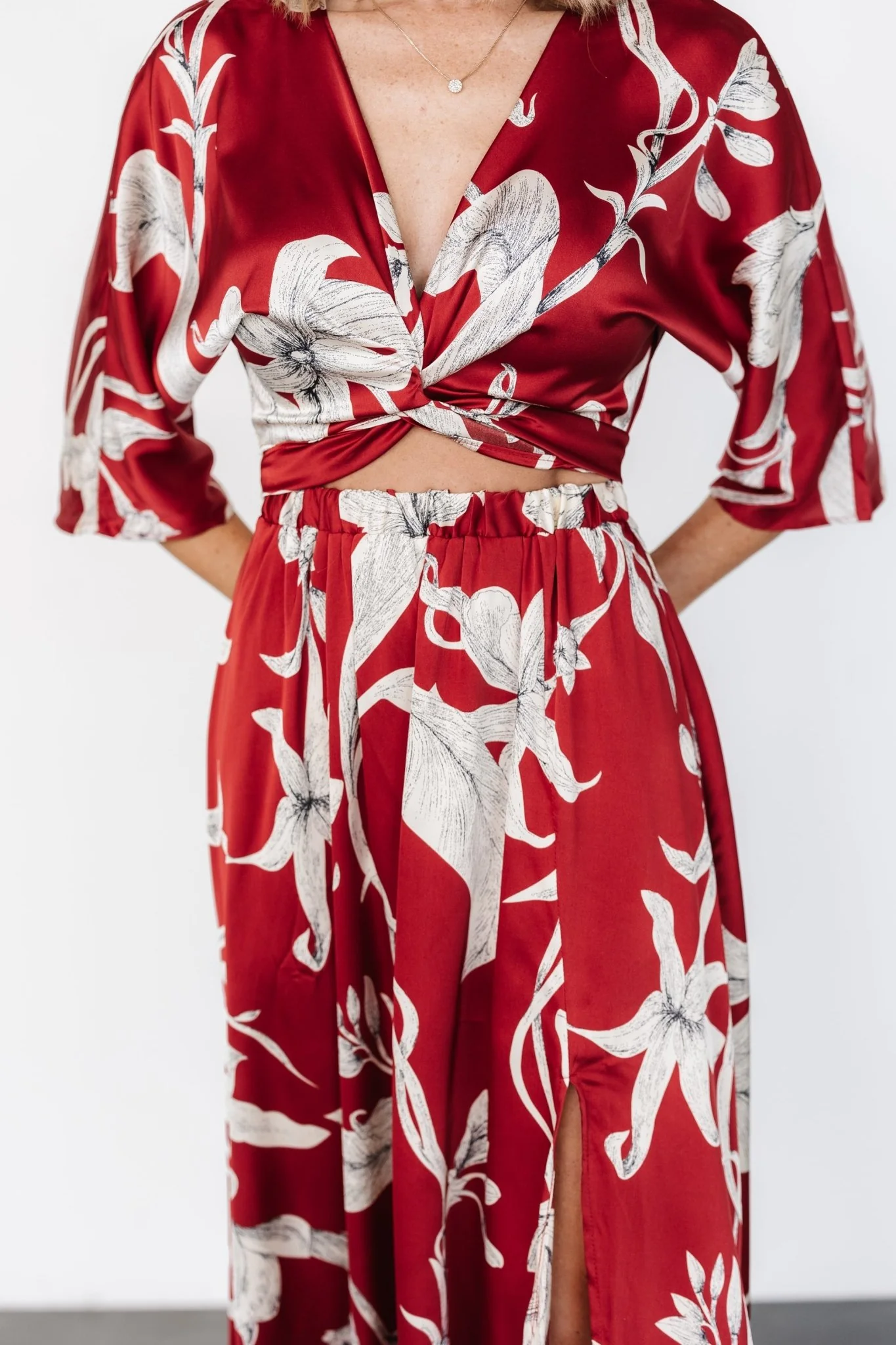 Avryll Front Tie Dress | Crimson