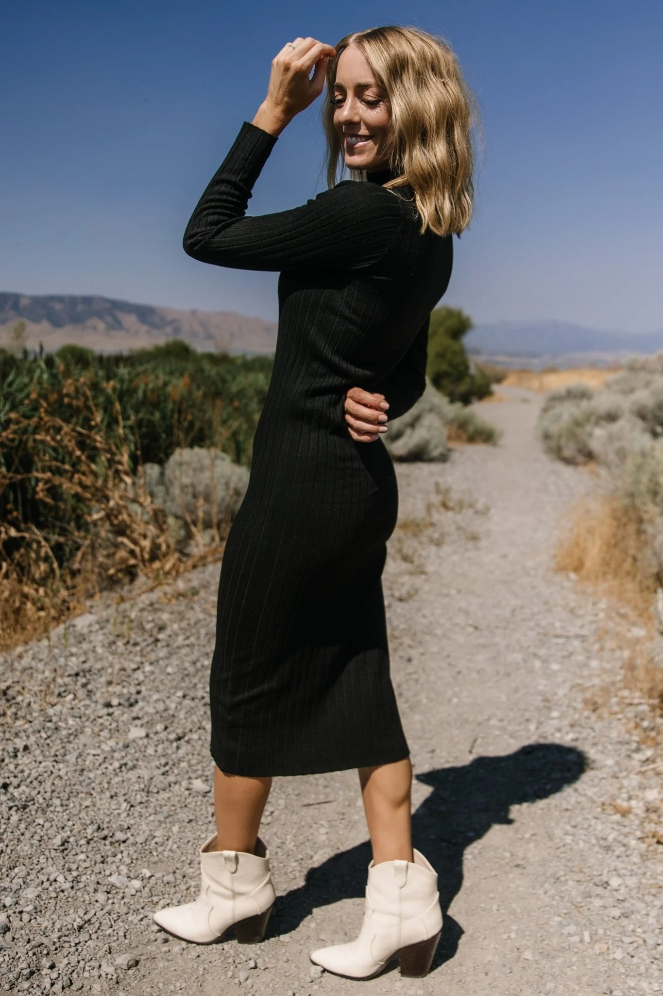 Jill Ribbed Midi Dress | Black