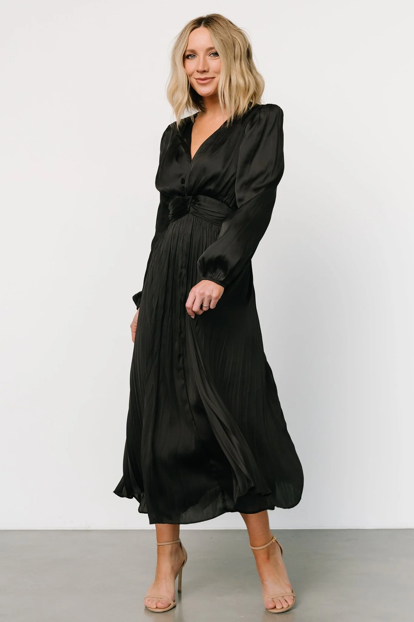 Perla Pleated Midi Dress | Black