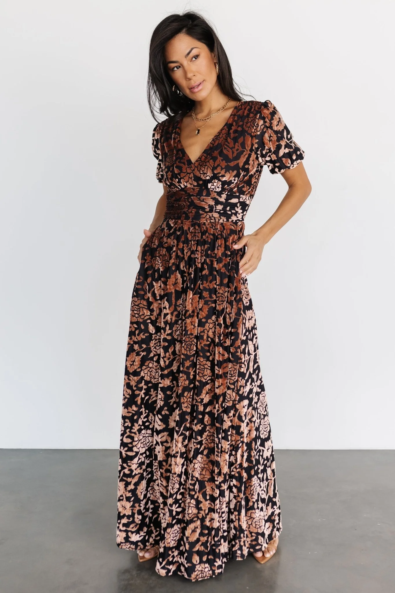 Leslie Velvet Maxi Dress | Black + Bronze