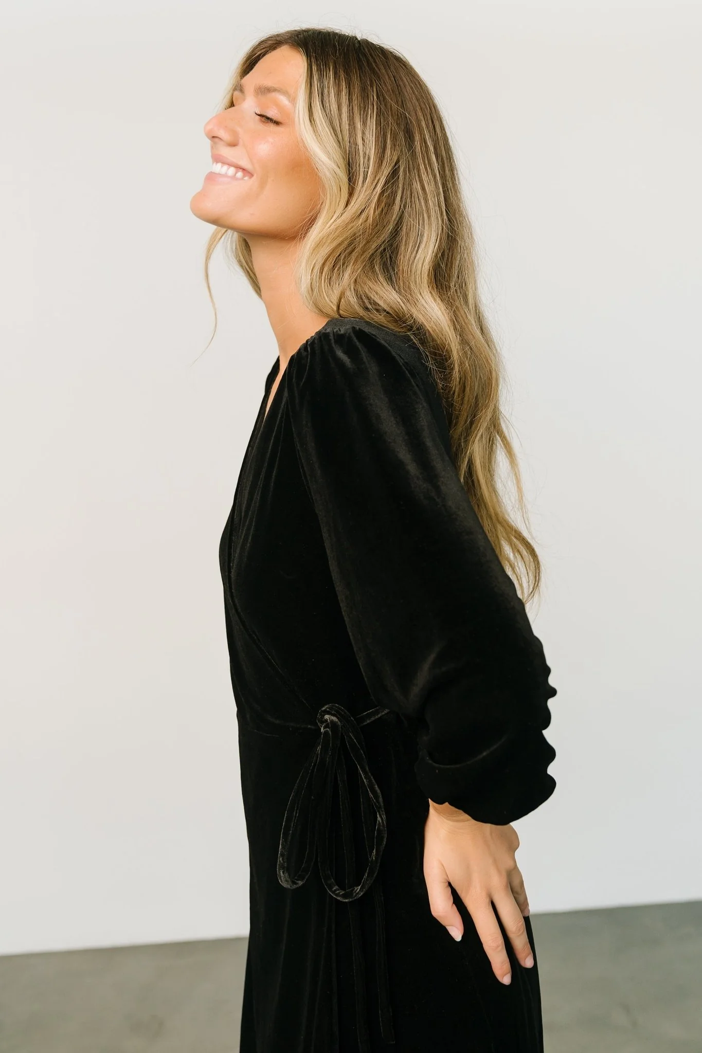 Beckinsale Velvet Wrap Dress | Black