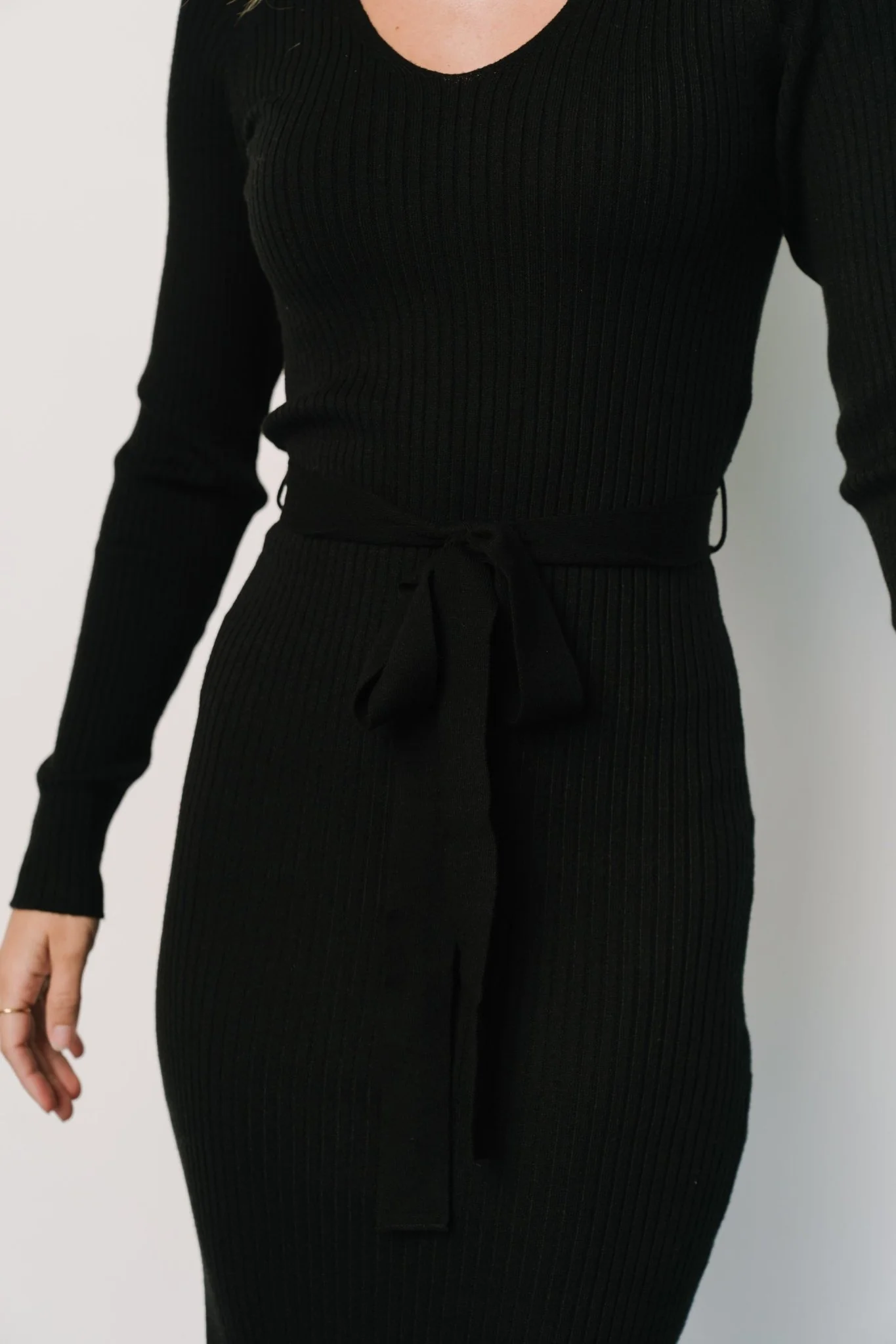 Blayne Ribbed Midi Dress | Black