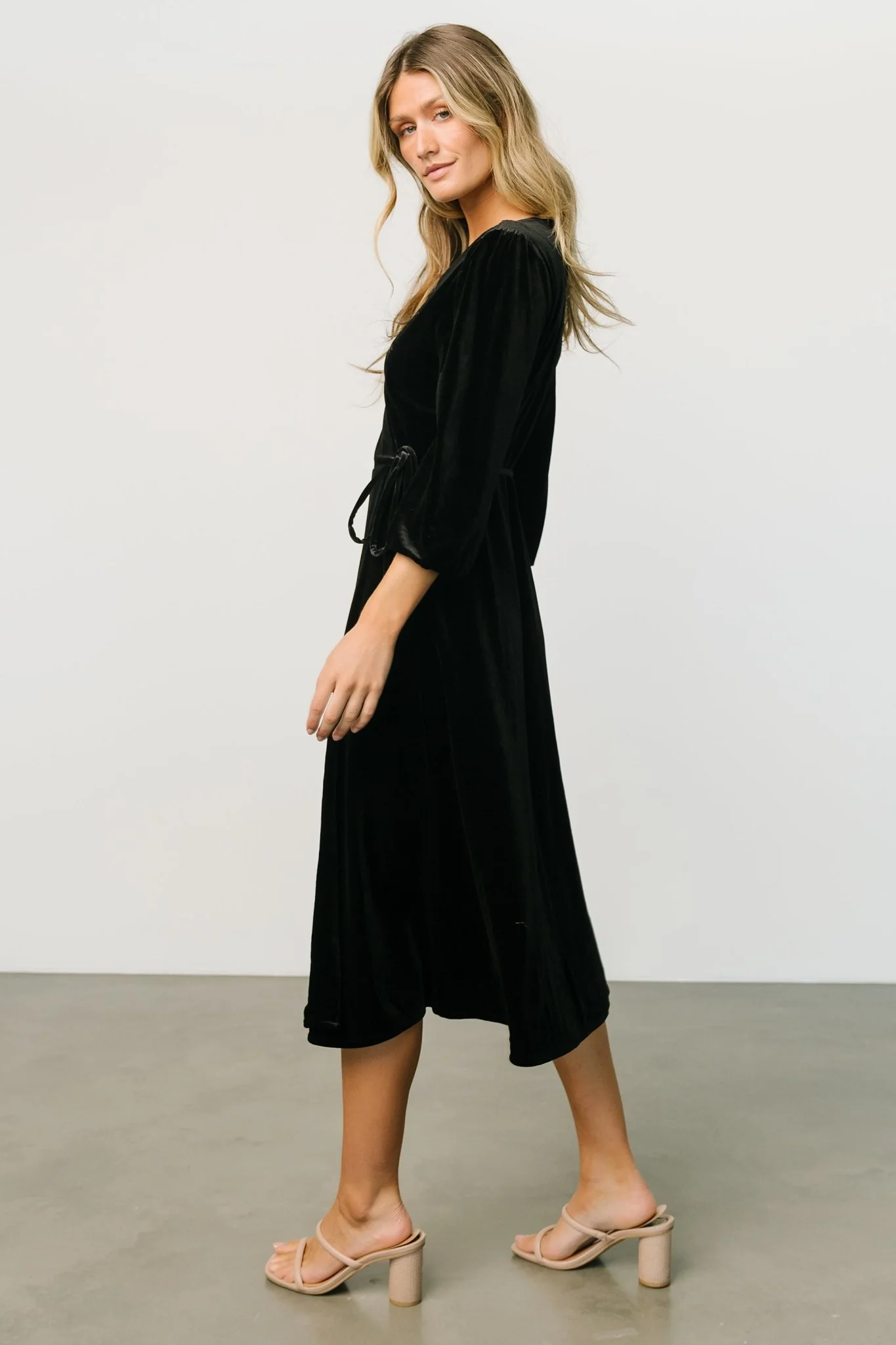 Beckinsale Velvet Wrap Dress | Black
