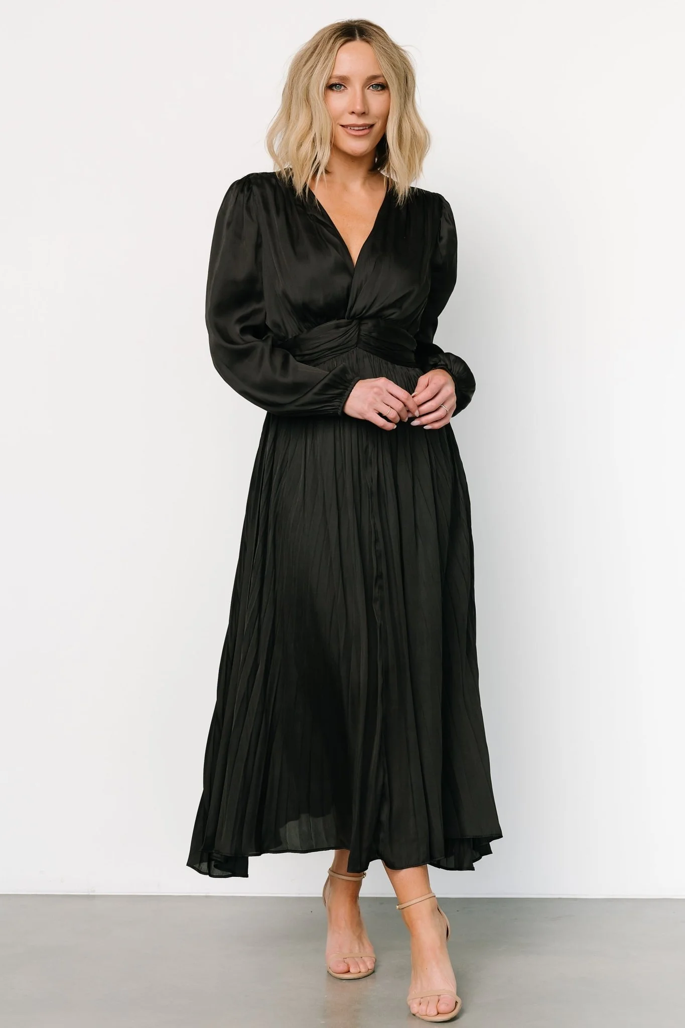 Perla Pleated Midi Dress | Black