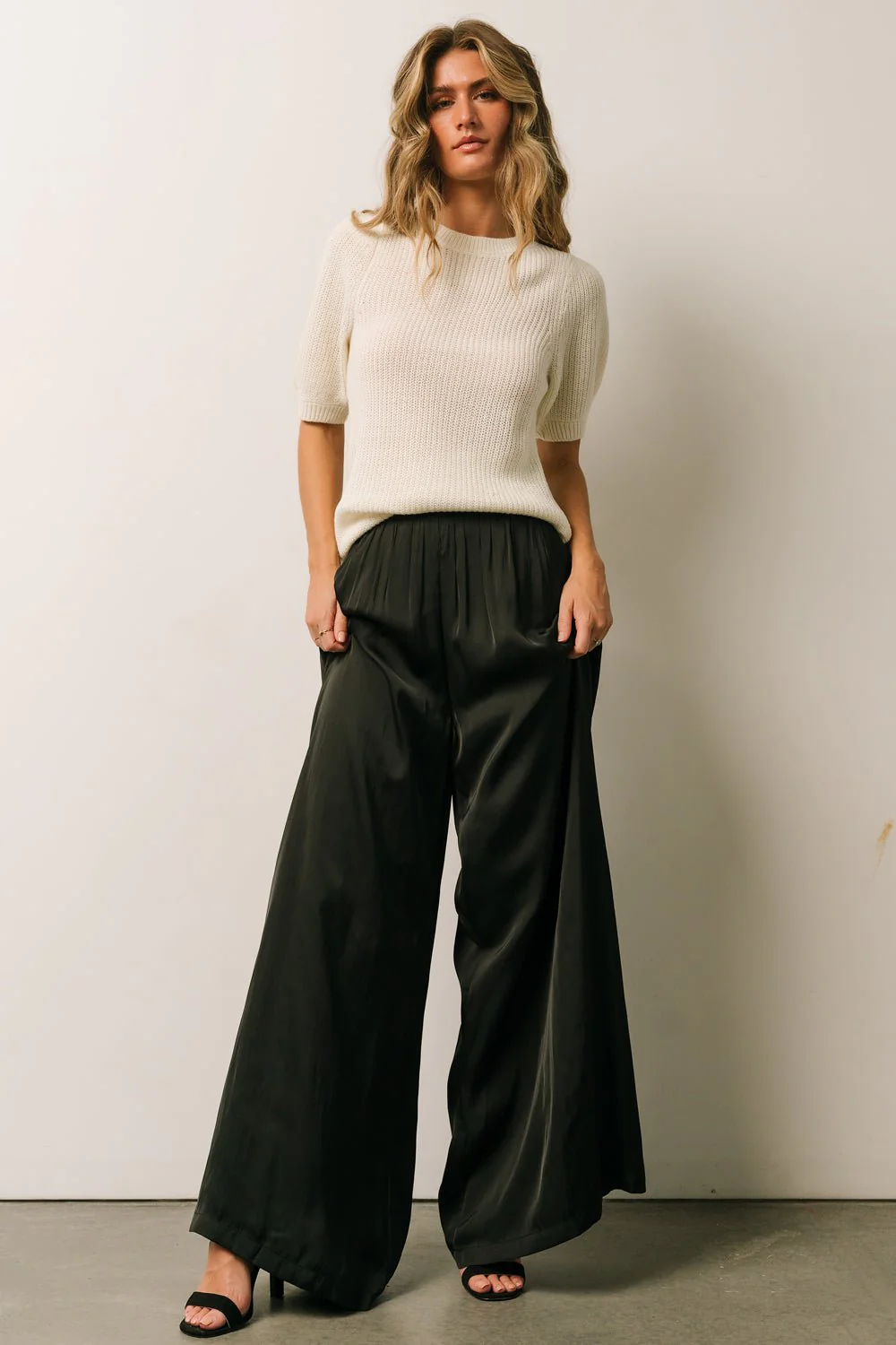Jayla Palazzo Satin Pant | Black