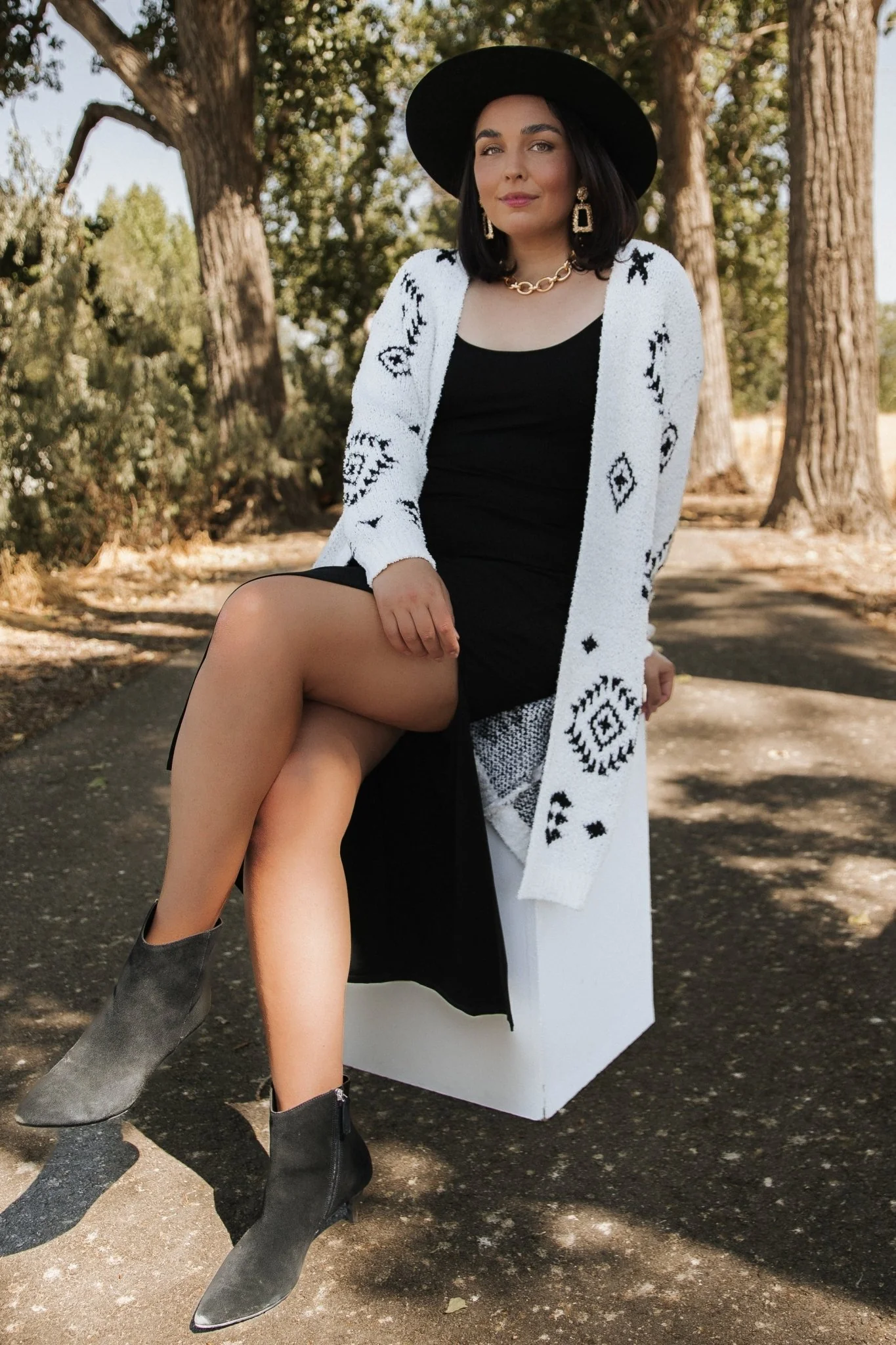 Missoula Oversized Cardigan | Off White + Black