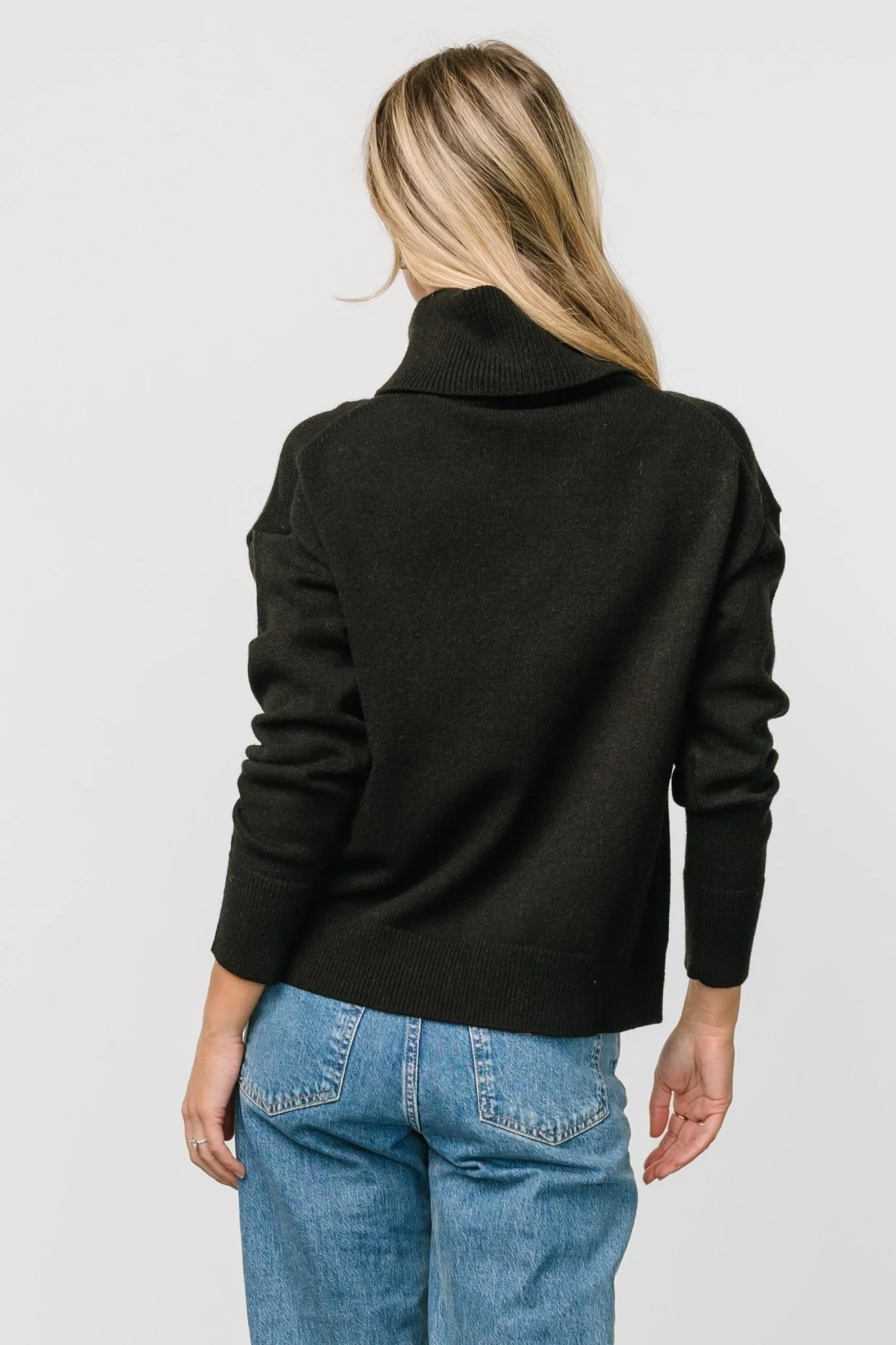 Tera Turtleneck Sweater | Black