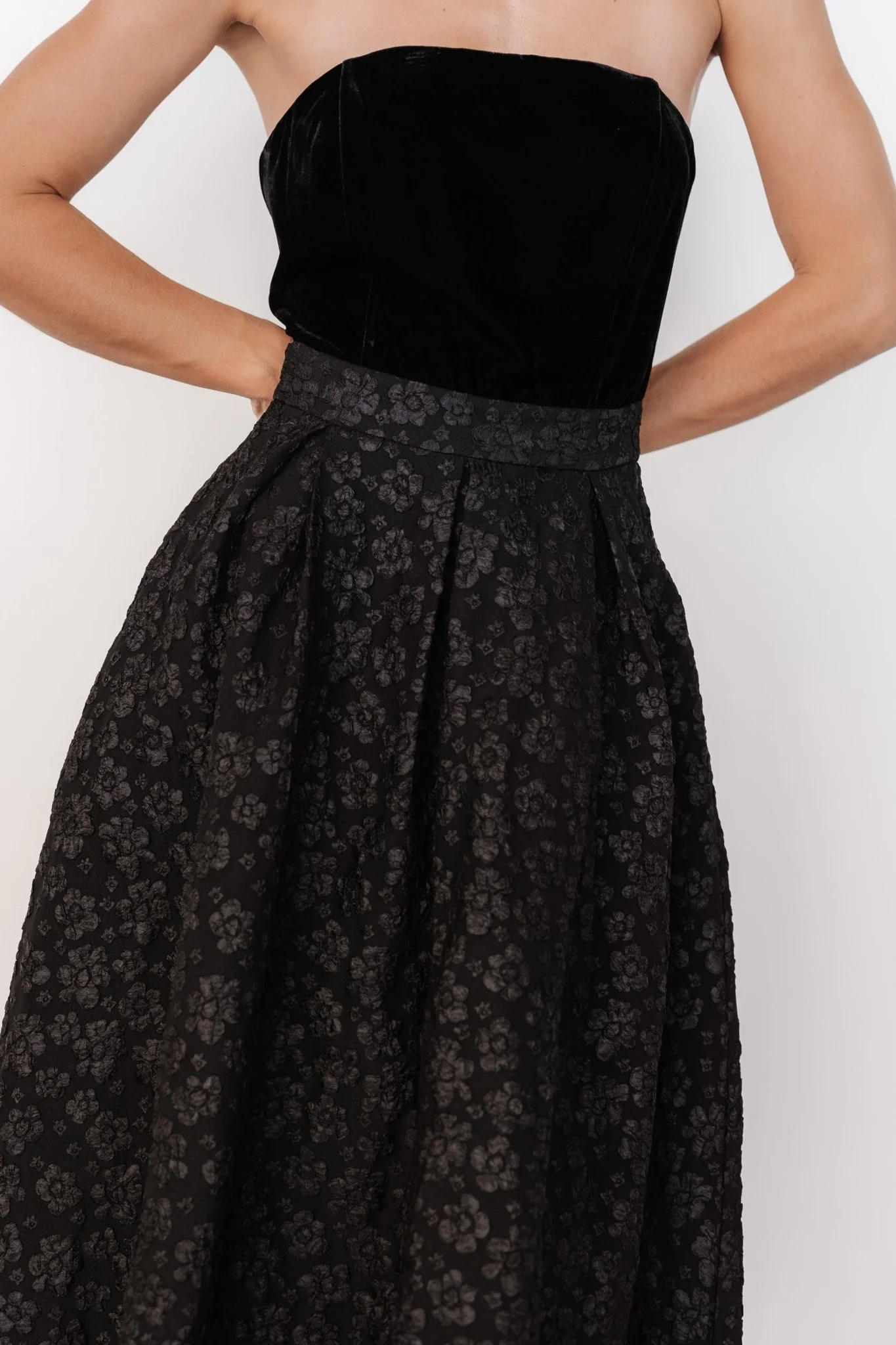 Sila Strapless Dress | Black