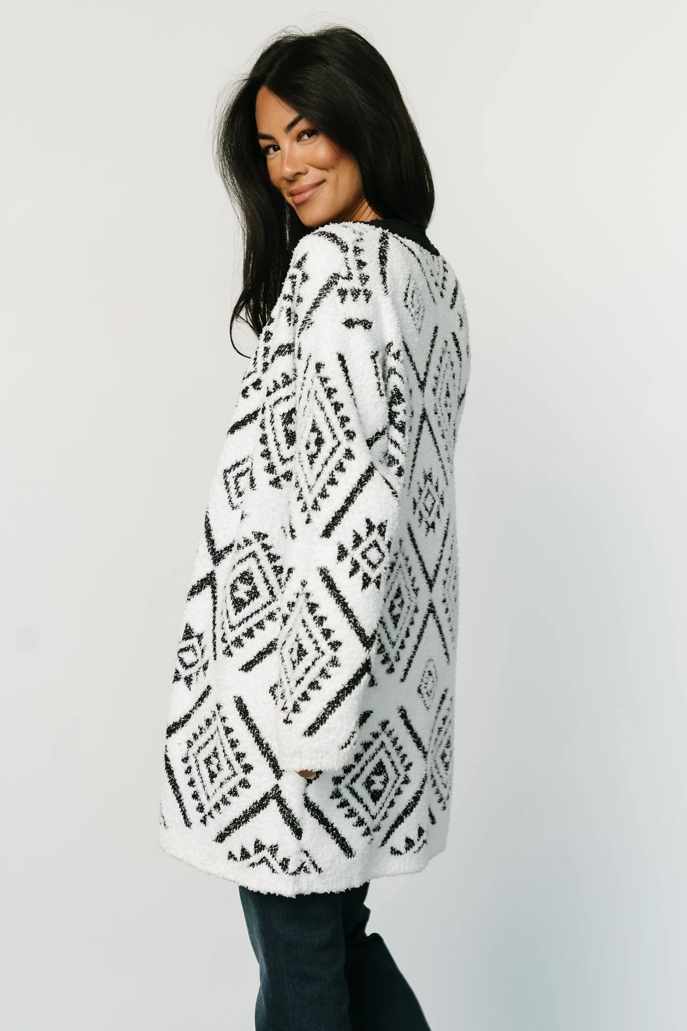 Jay Oversized Cardigan | White + Black