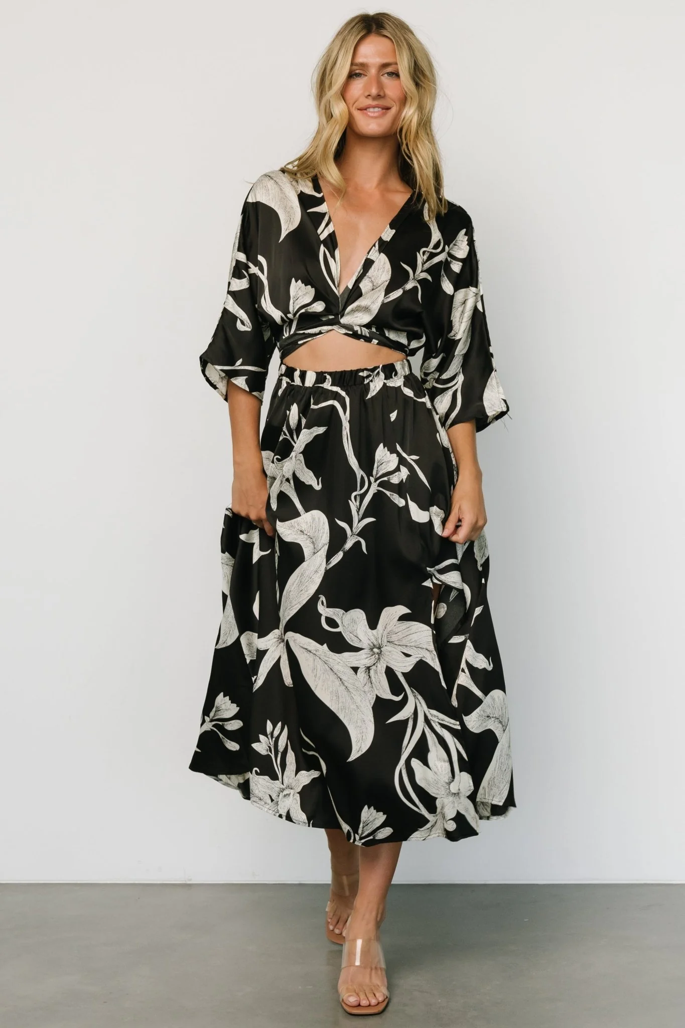 Avryll Front Tie Dress | Black