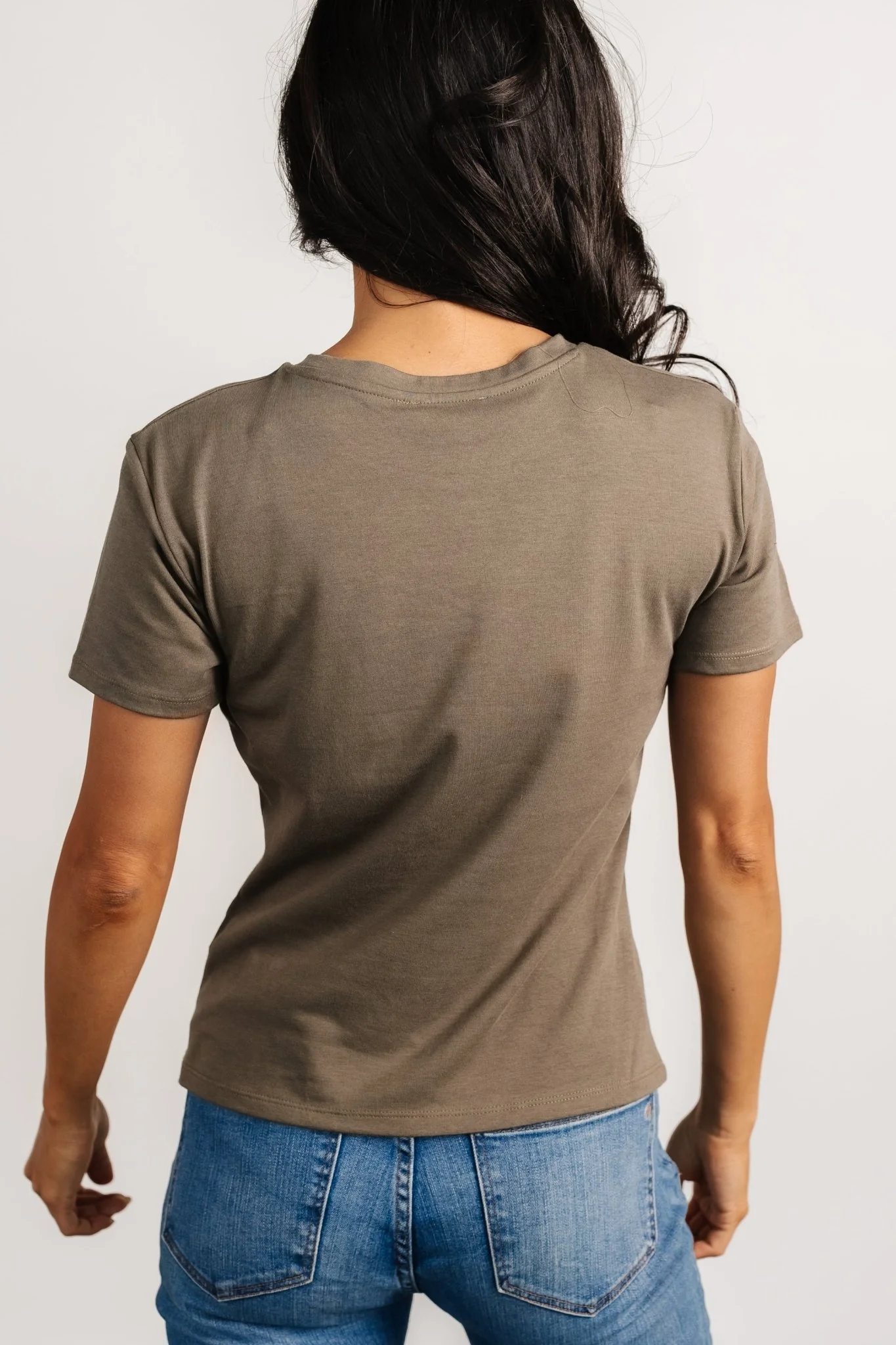 Finn Essential Tee | Olive