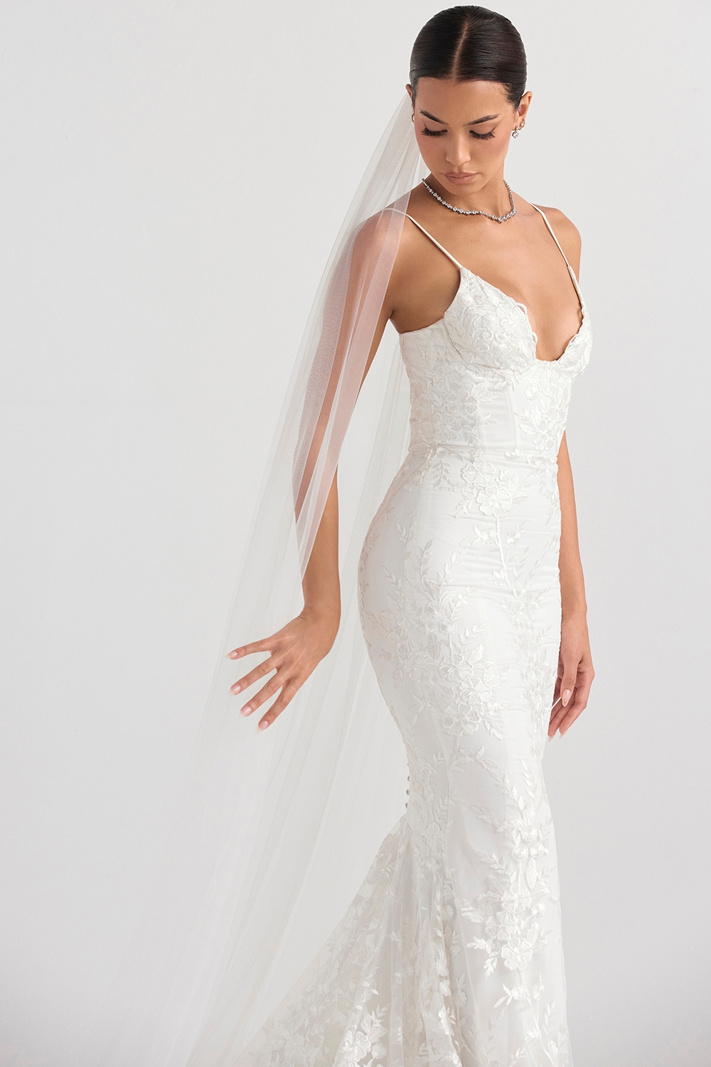 Leone-White Ultra Long Soft Tulle Veil