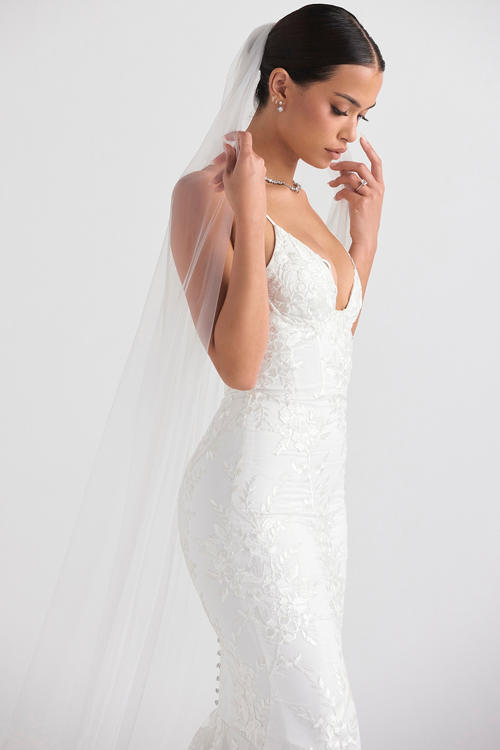 Leone-White Ultra Long Soft Tulle Veil