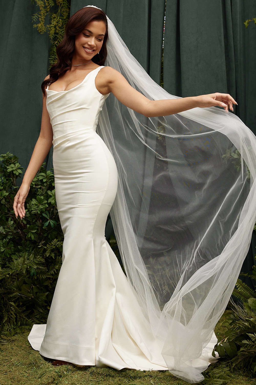 Leone-White Ultra Long Soft Tulle Veil