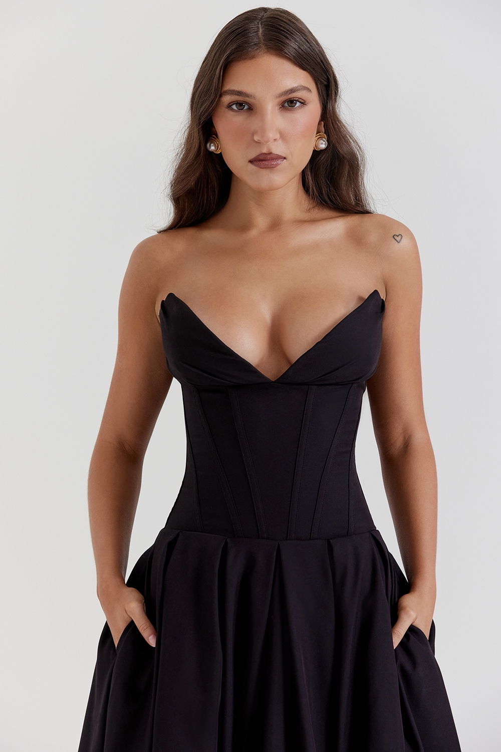 Lady-Black Strapless Midi Dress