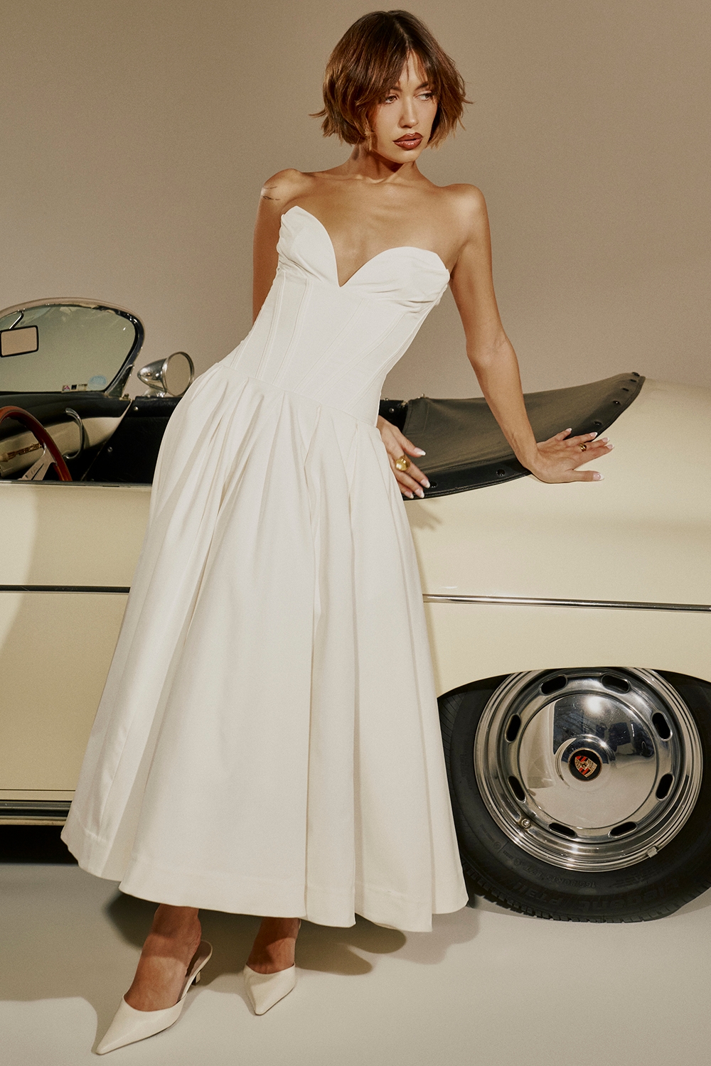 Lady-White Strapless Midi Dress