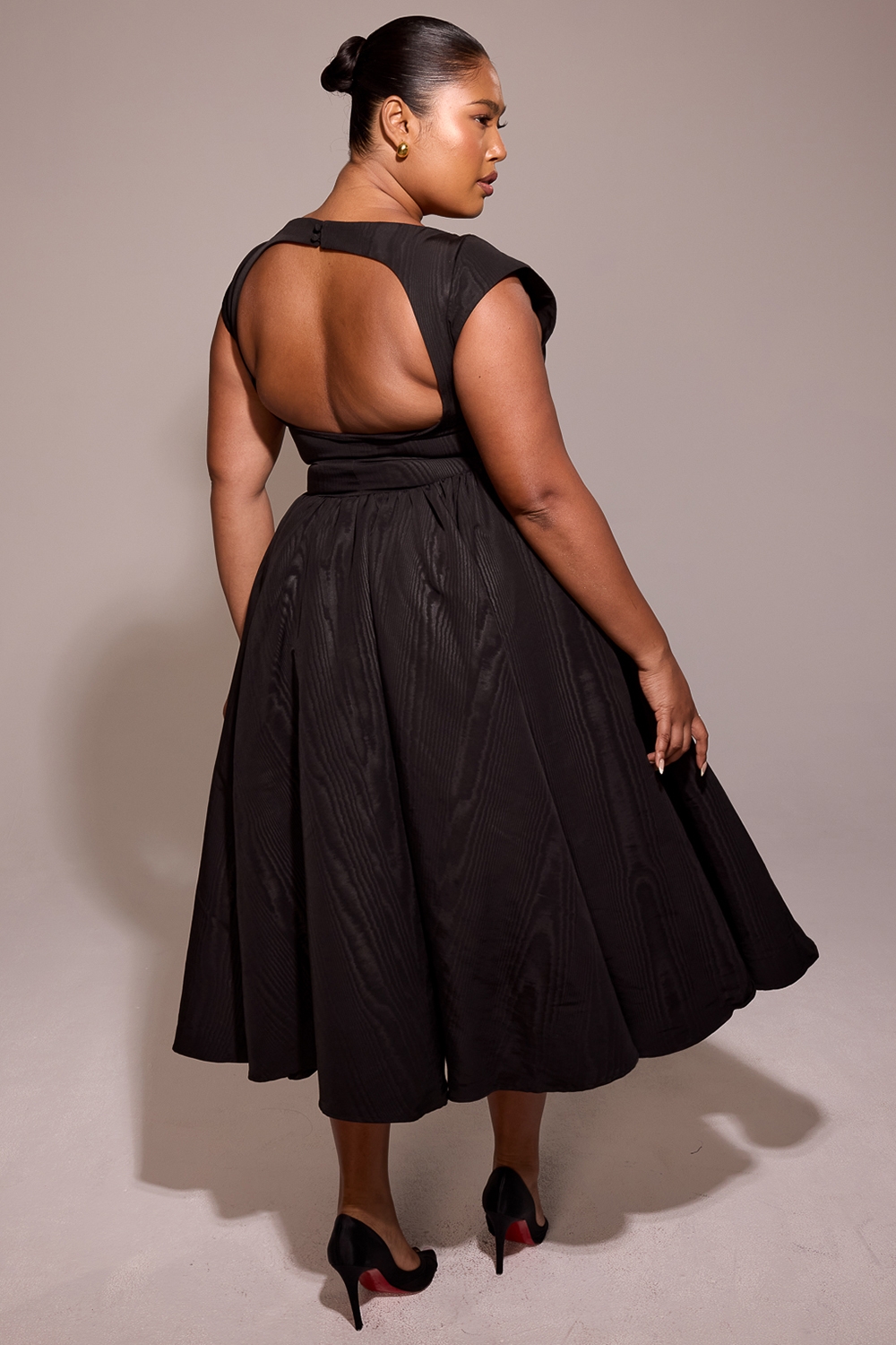 Debutante-Black Moire Satin Backless Midi Dress
