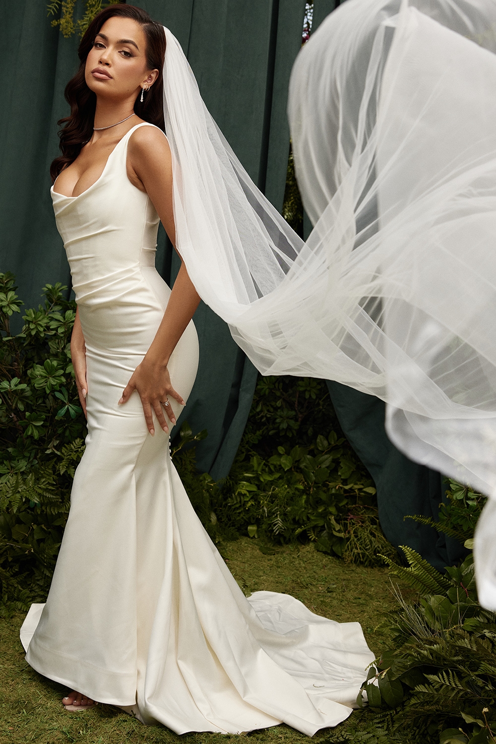 Leone-White Ultra Long Soft Tulle Veil