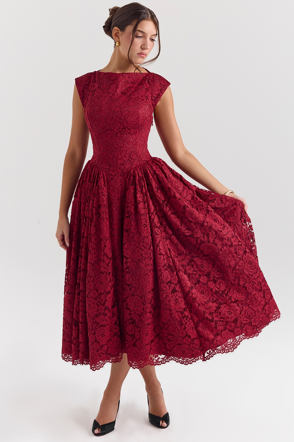 Debutante-Berry Lace Backless Midi Dress