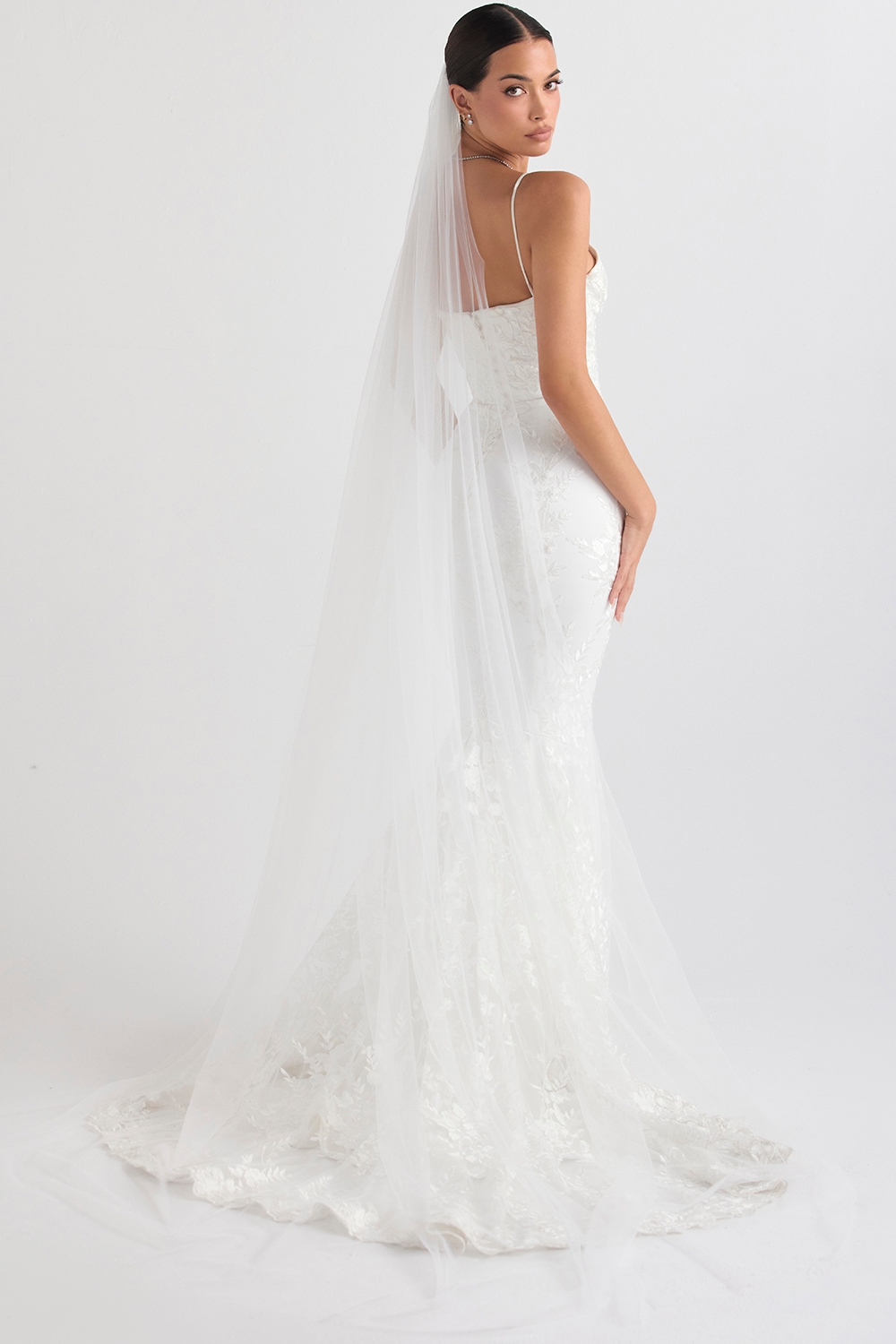 Leone-White Ultra Long Soft Tulle Veil