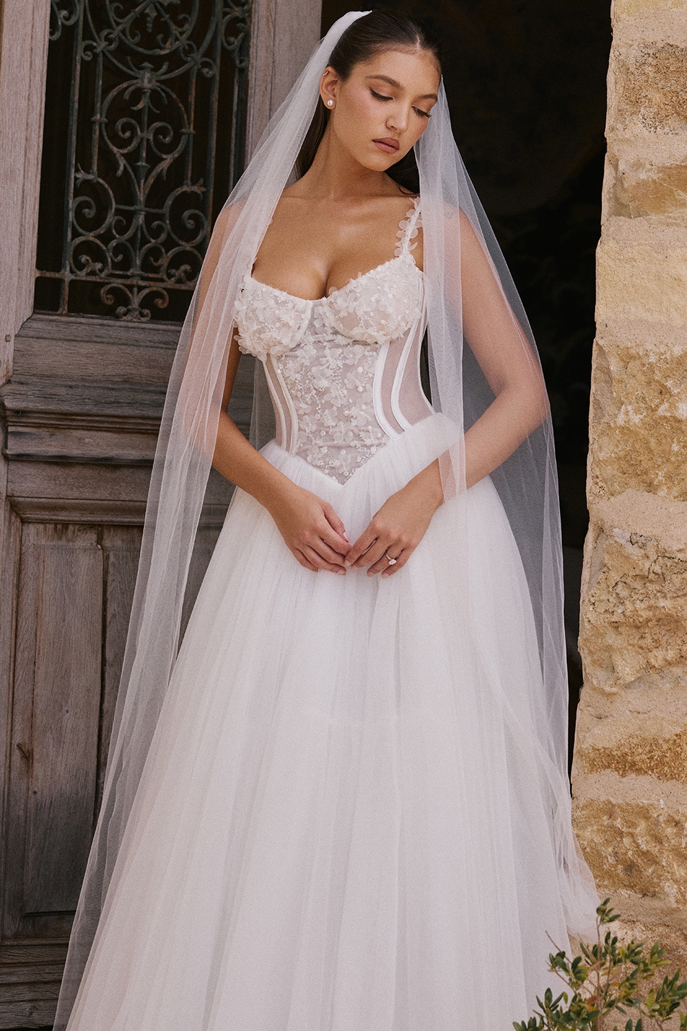 Leone-White Ultra Long Soft Tulle Veil
