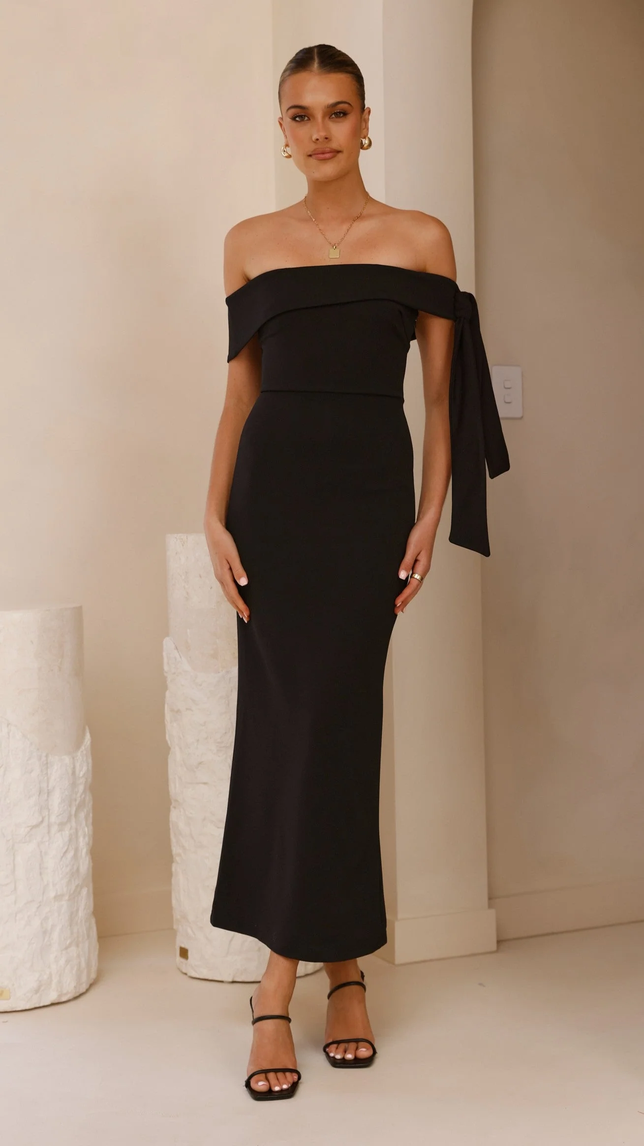 Halen Off Shoulder Midi Dress - Black