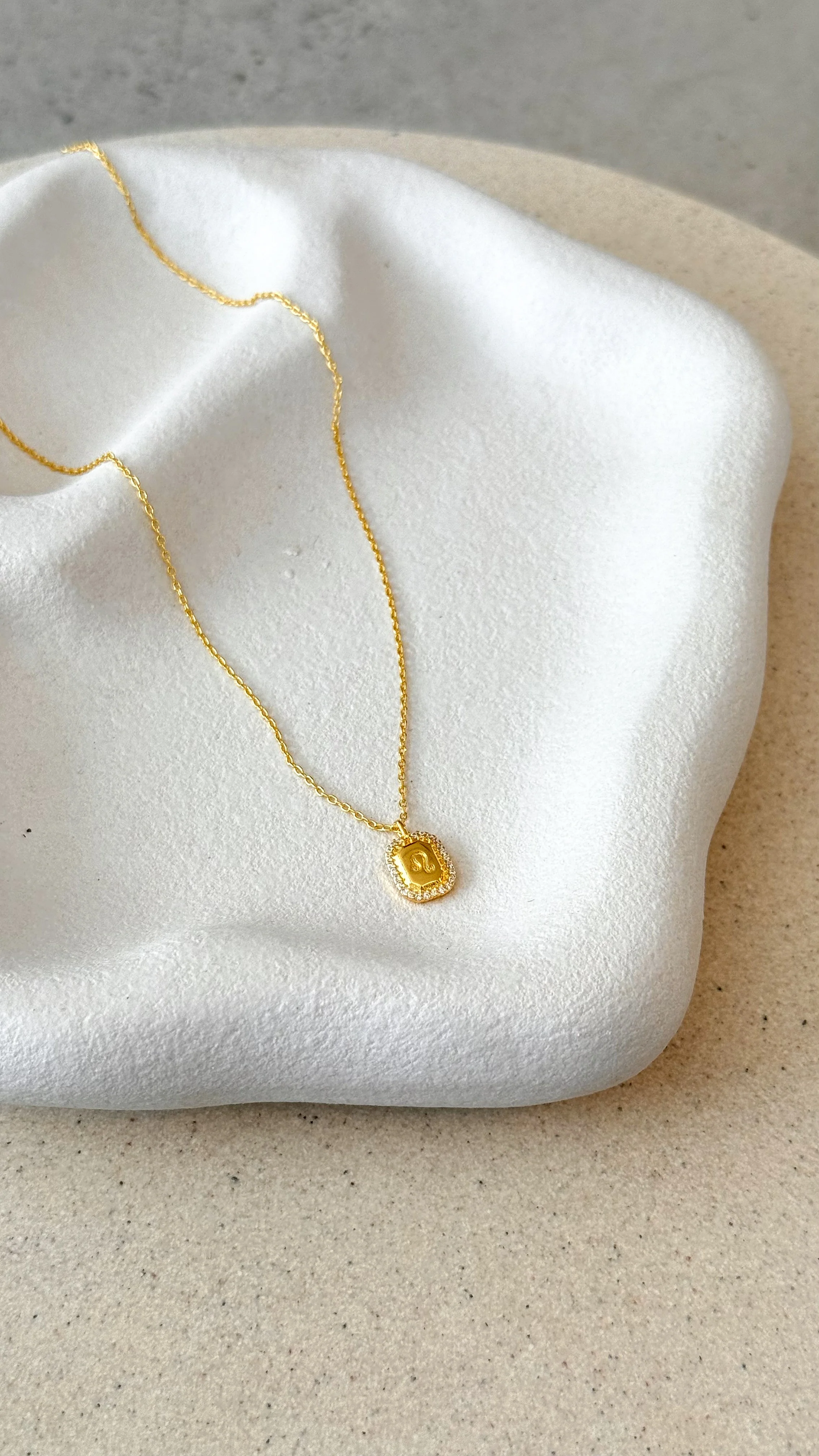 Zodiac Necklace - Leo