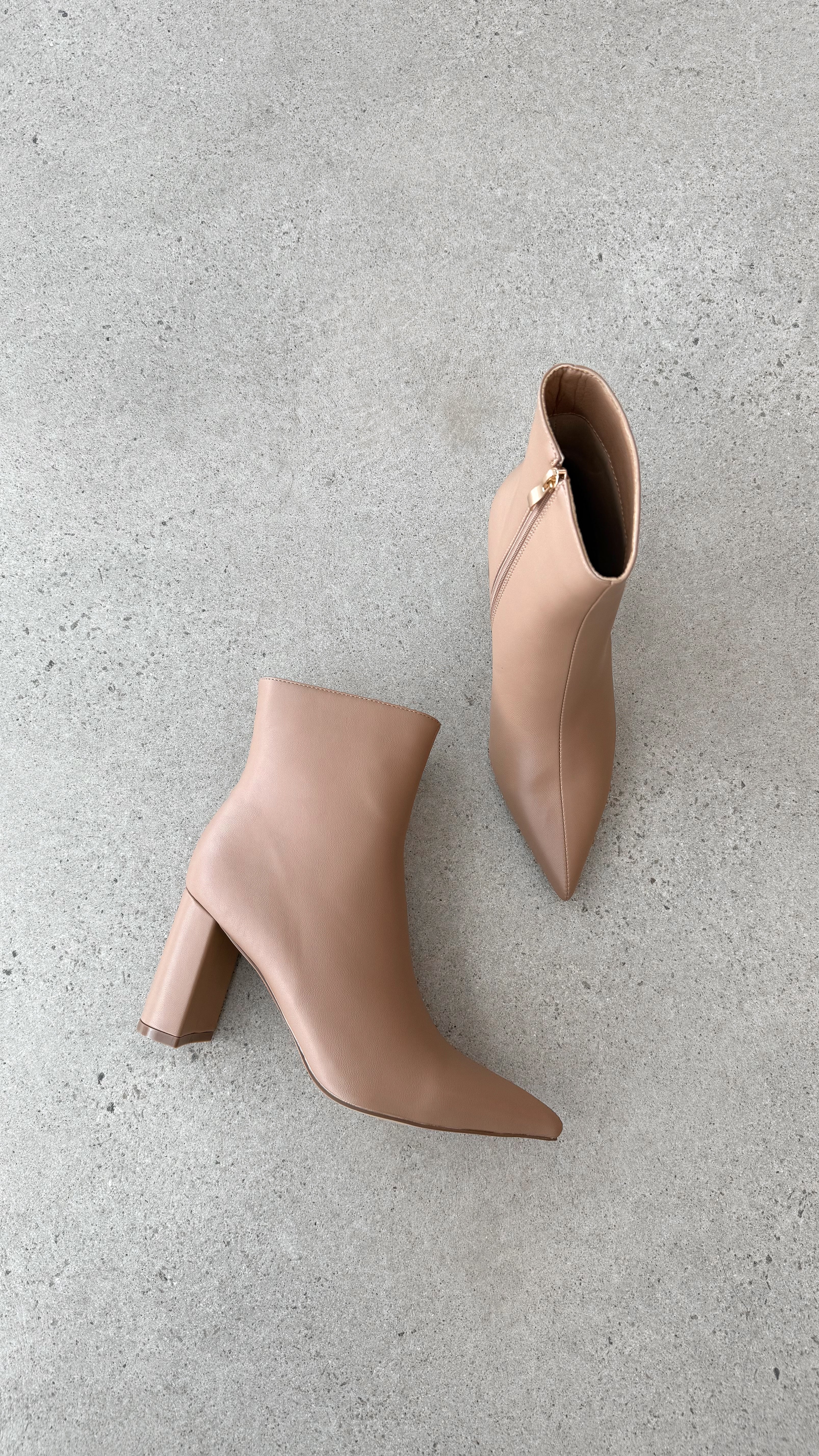 Nicoletta Boots - Almond