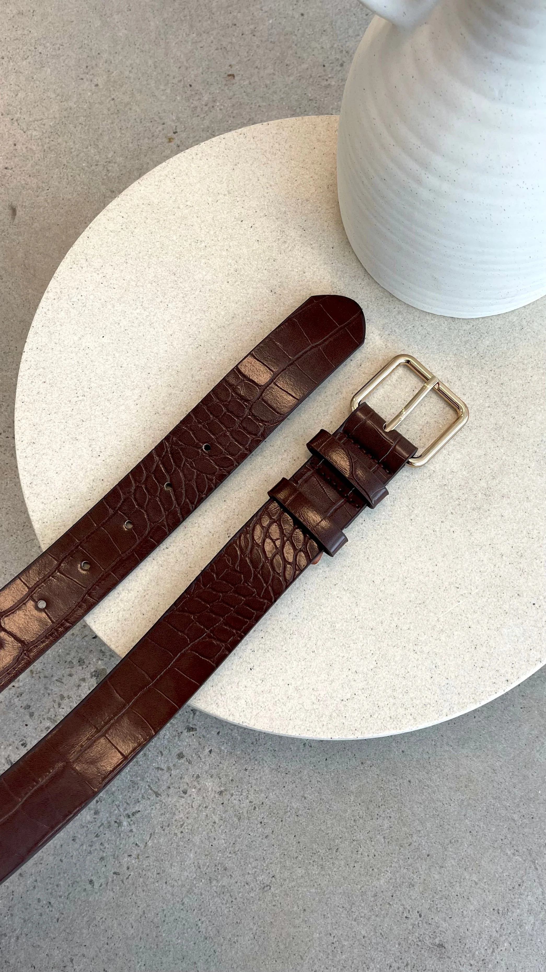 Aira Square Buckle Croc Belt - Brown / Gold