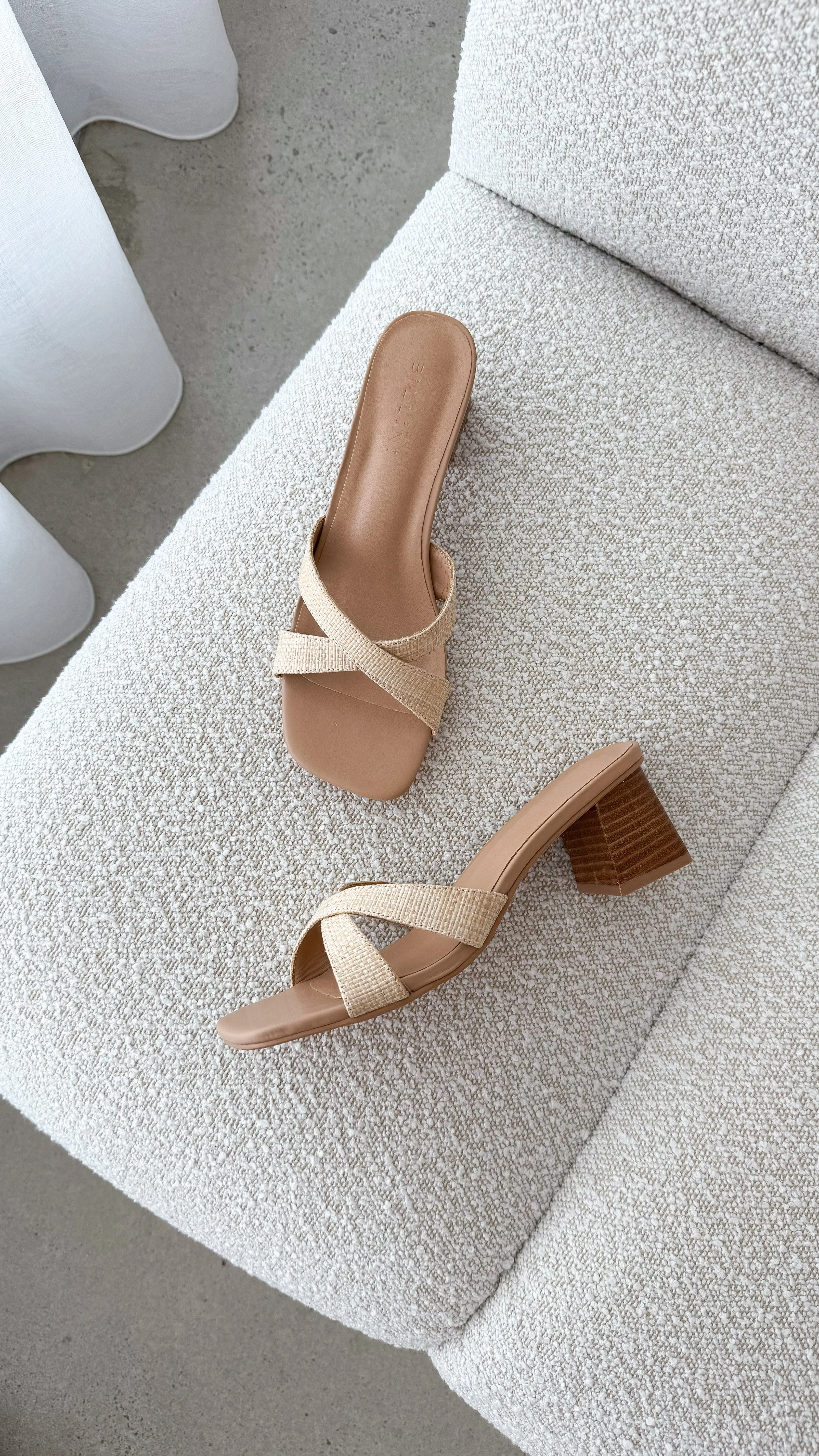 Wila Heel - Natural Raffia