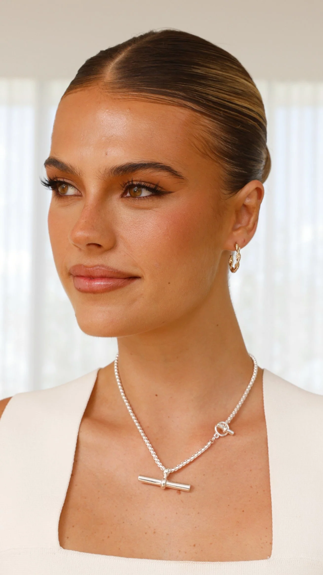 Toggle Detail Interest Chain Necklace - Silver