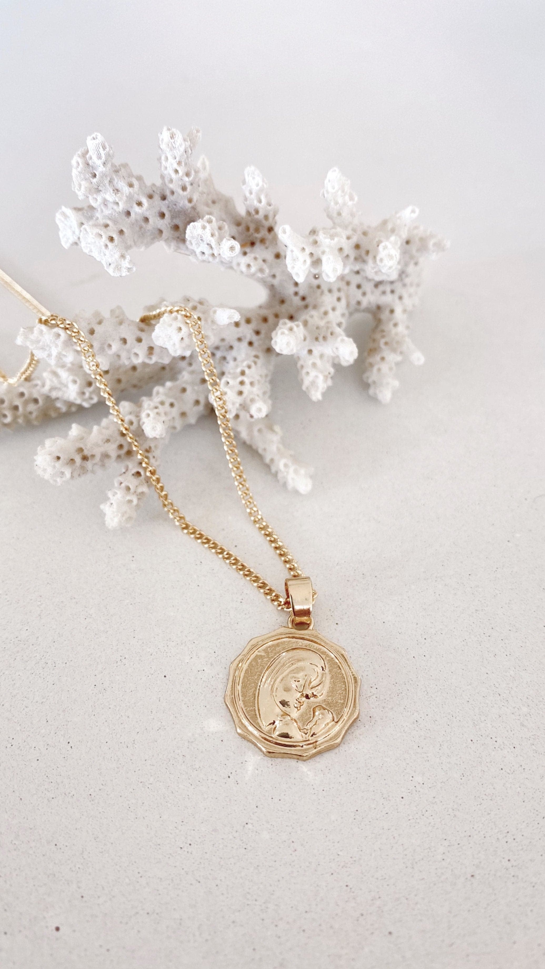 Sierra Fine Necklace Set - Gold