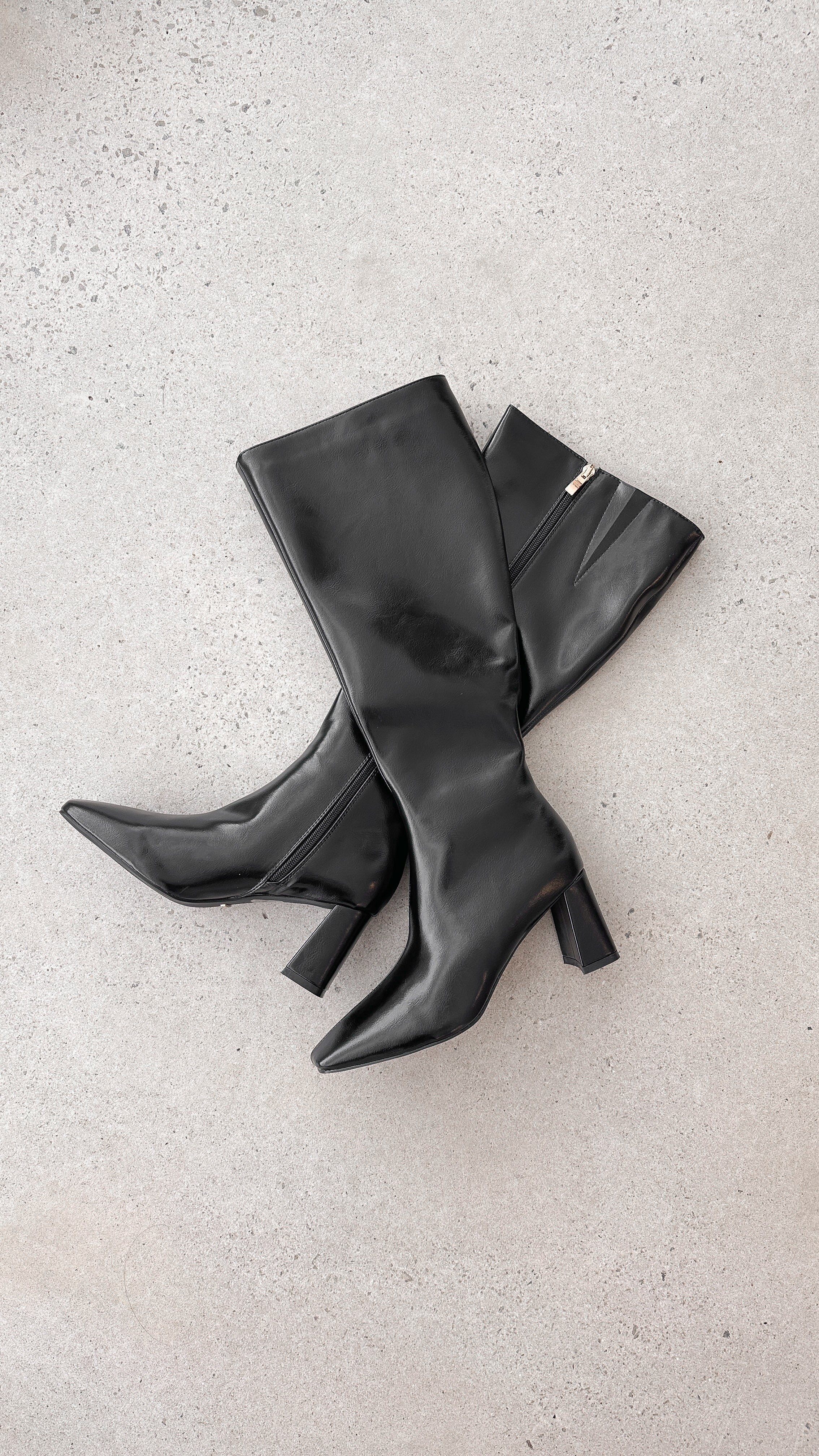 Friska Boot - Black Shimmer