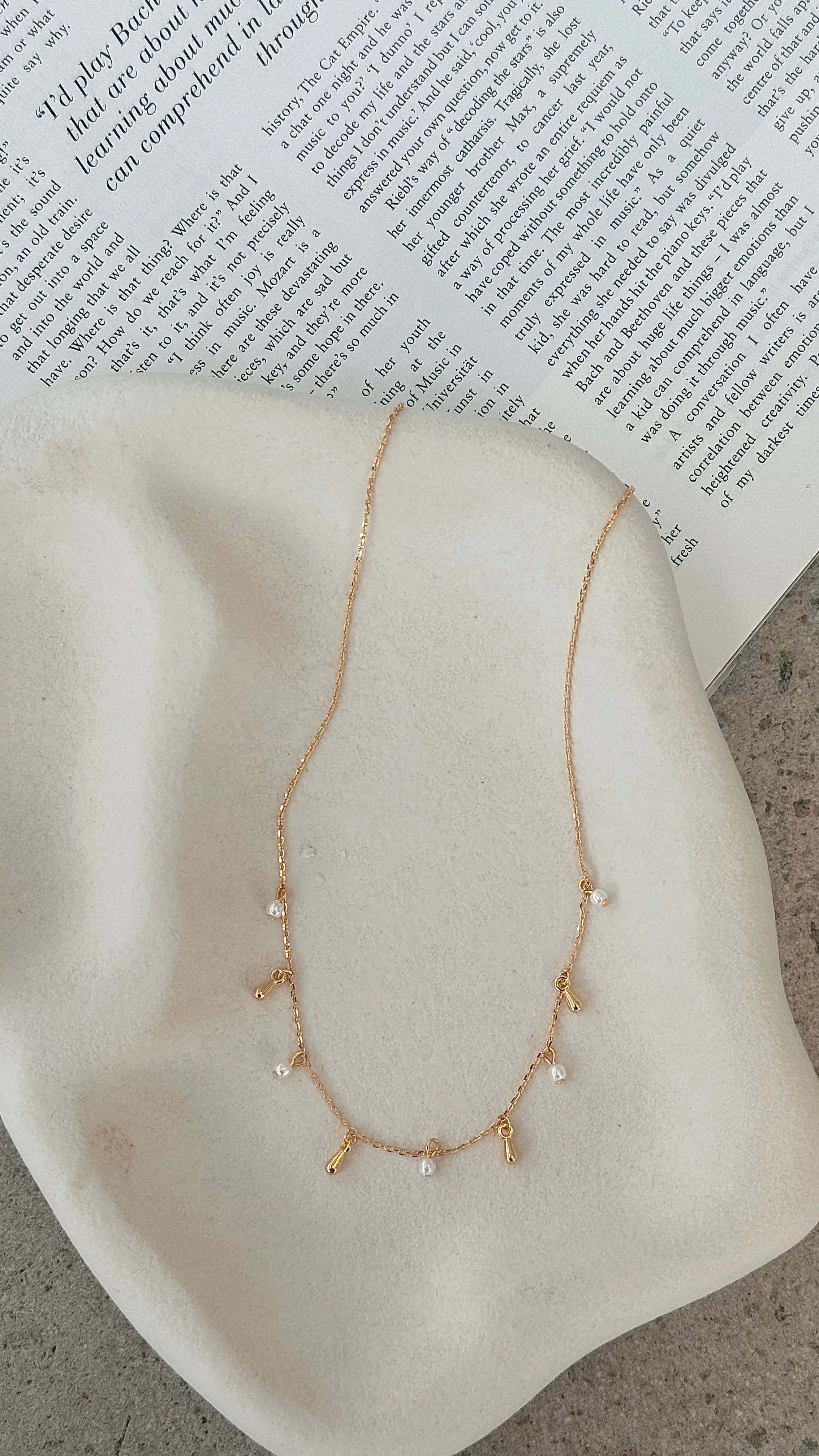 Cassandra Necklace - Gold